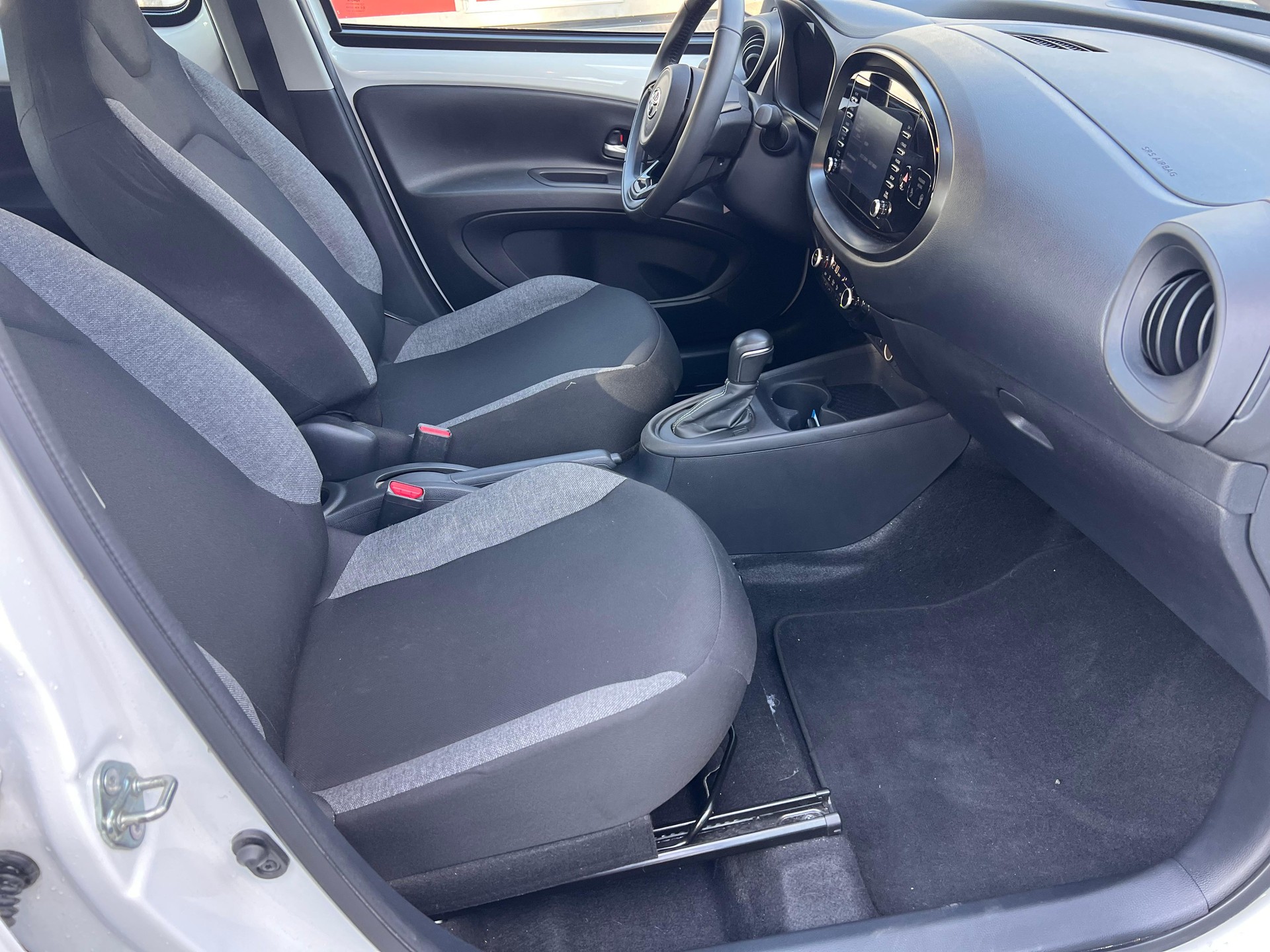 TOYOTA Aygo X 1.0 VVT-i Comfort-image-12