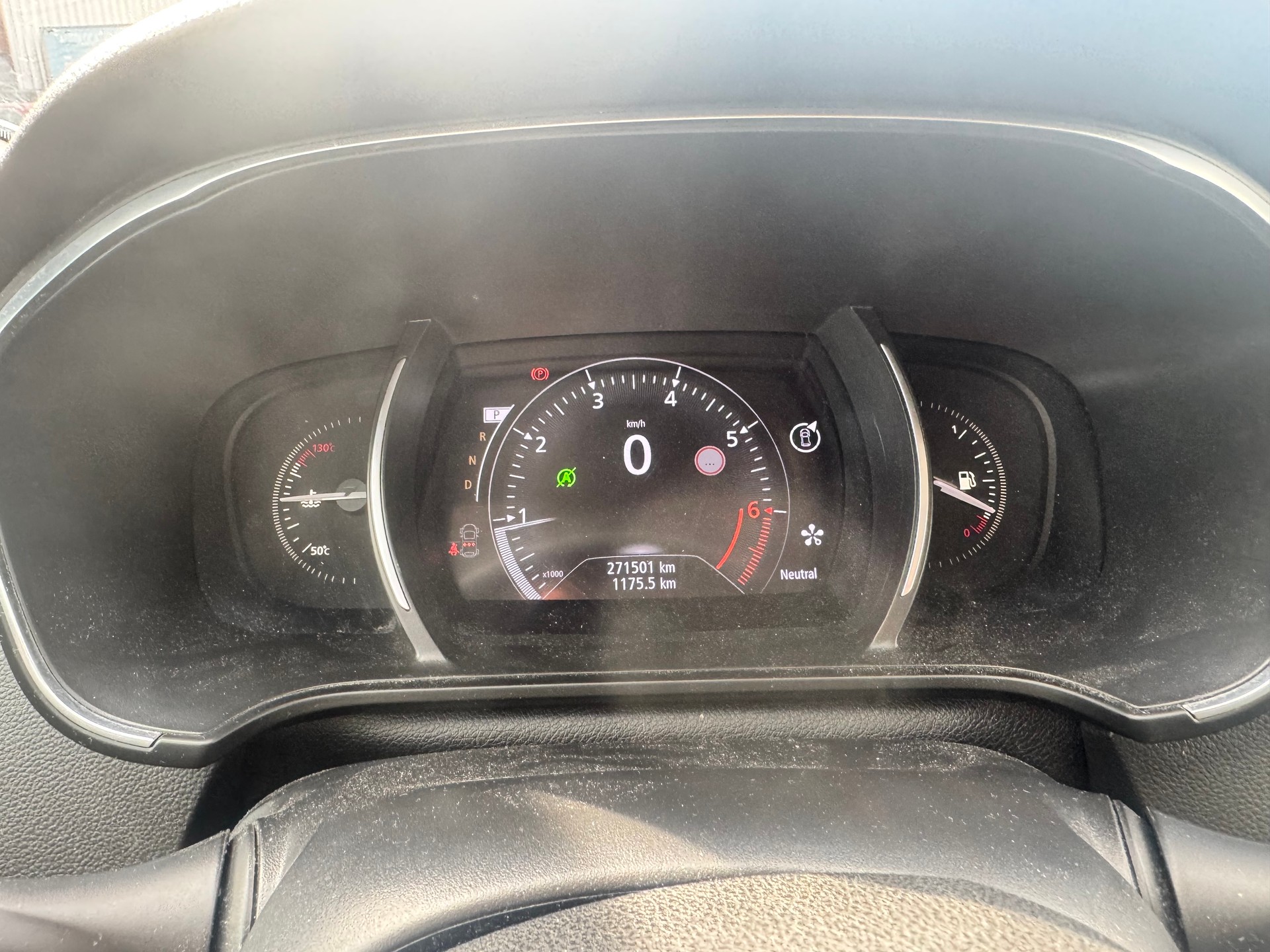 RENAULT Mégane Grandtour 1.2 16V Turbo GT Line EDC-image-5