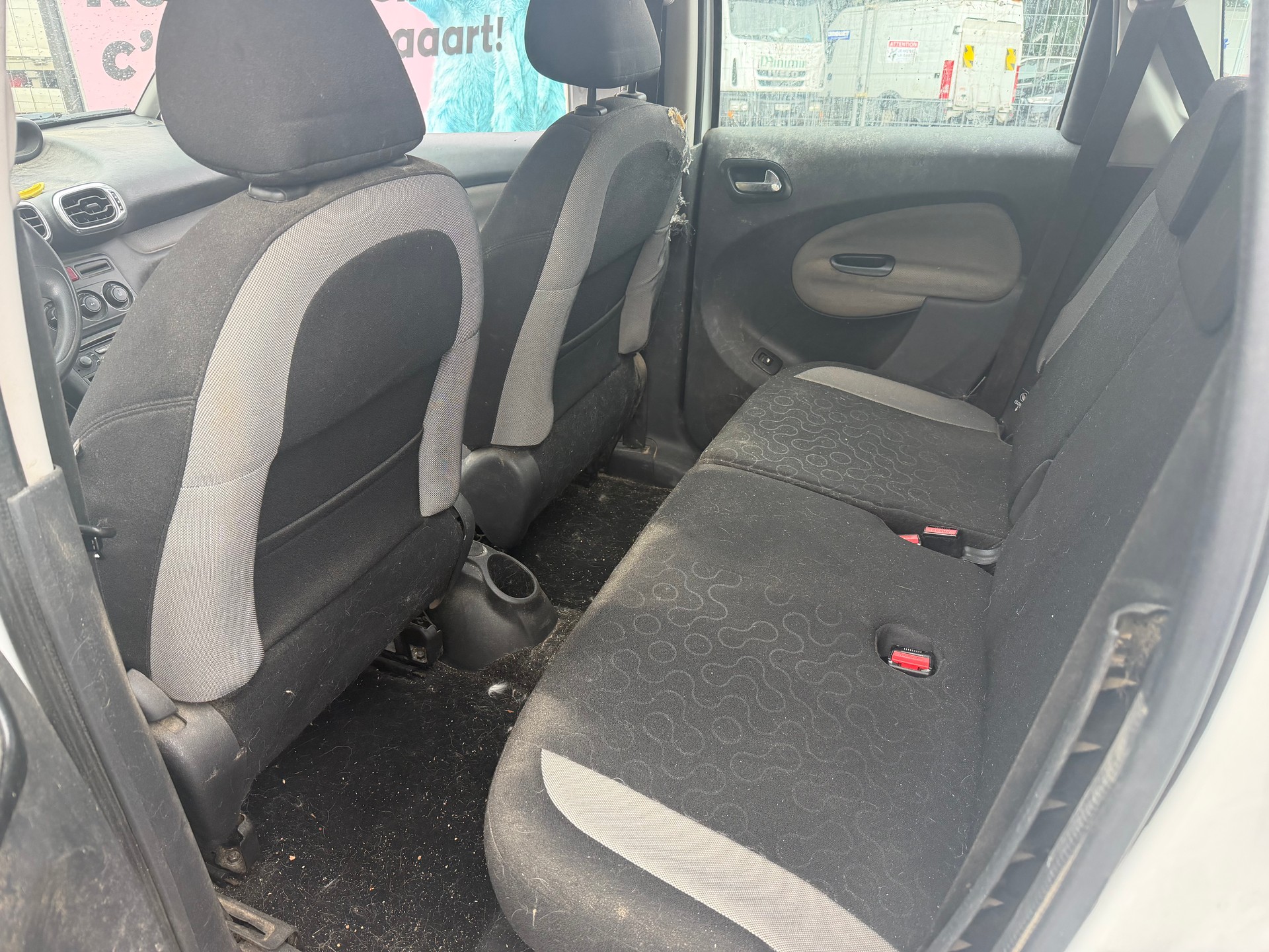 CITROEN C3 Picasso 1.6 HDi Chic-image-5