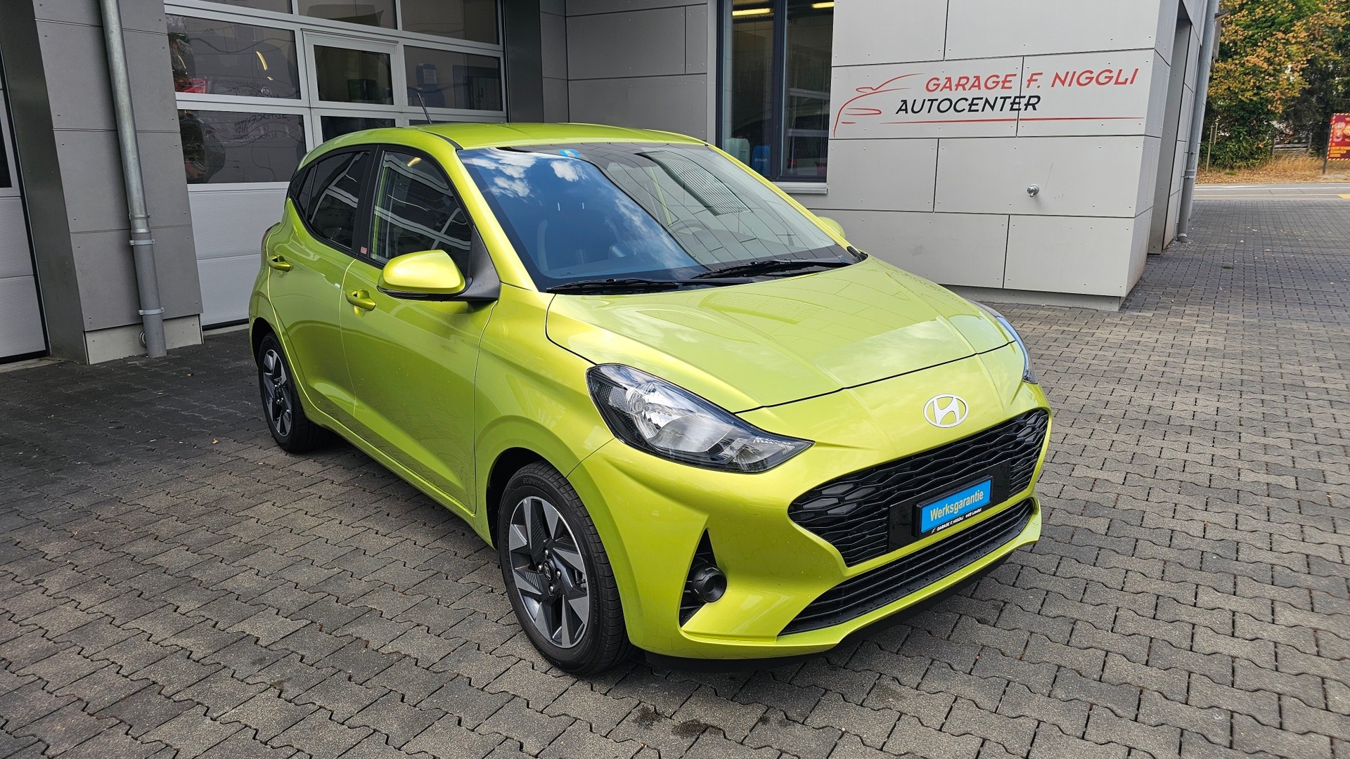HYUNDAI i10 1.2 Amplia Aut.