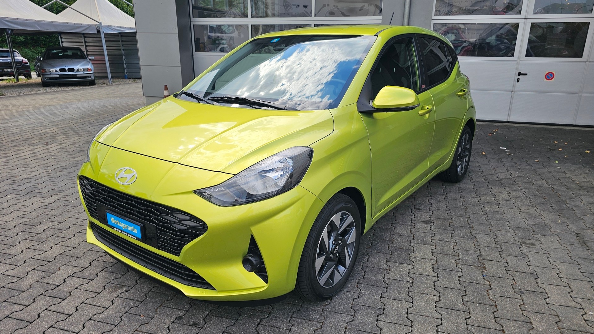 HYUNDAI i10 1.2 Amplia Aut.-image-16