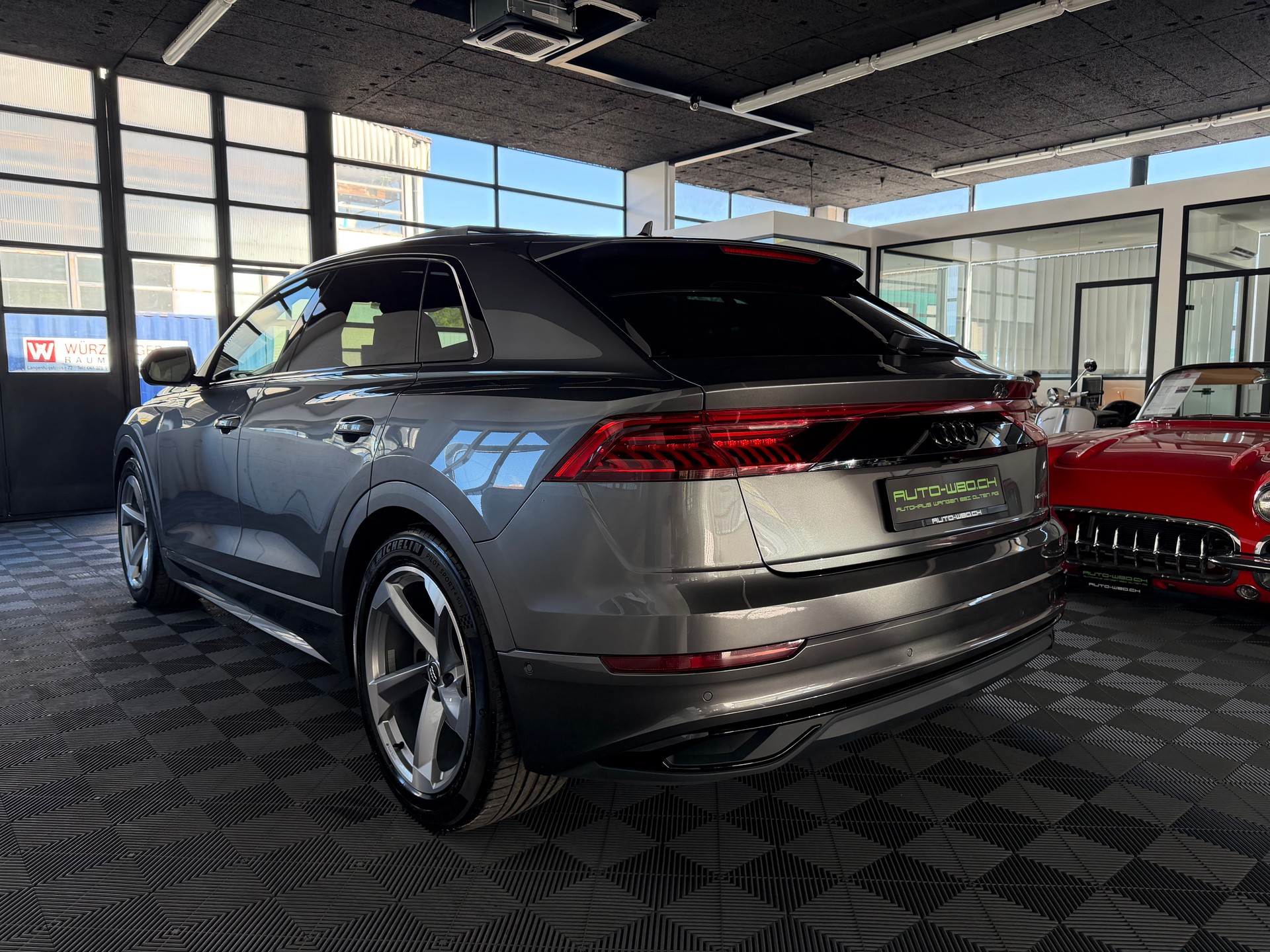 AUDI Q8 50 TDI quattro tiptronic-image-4