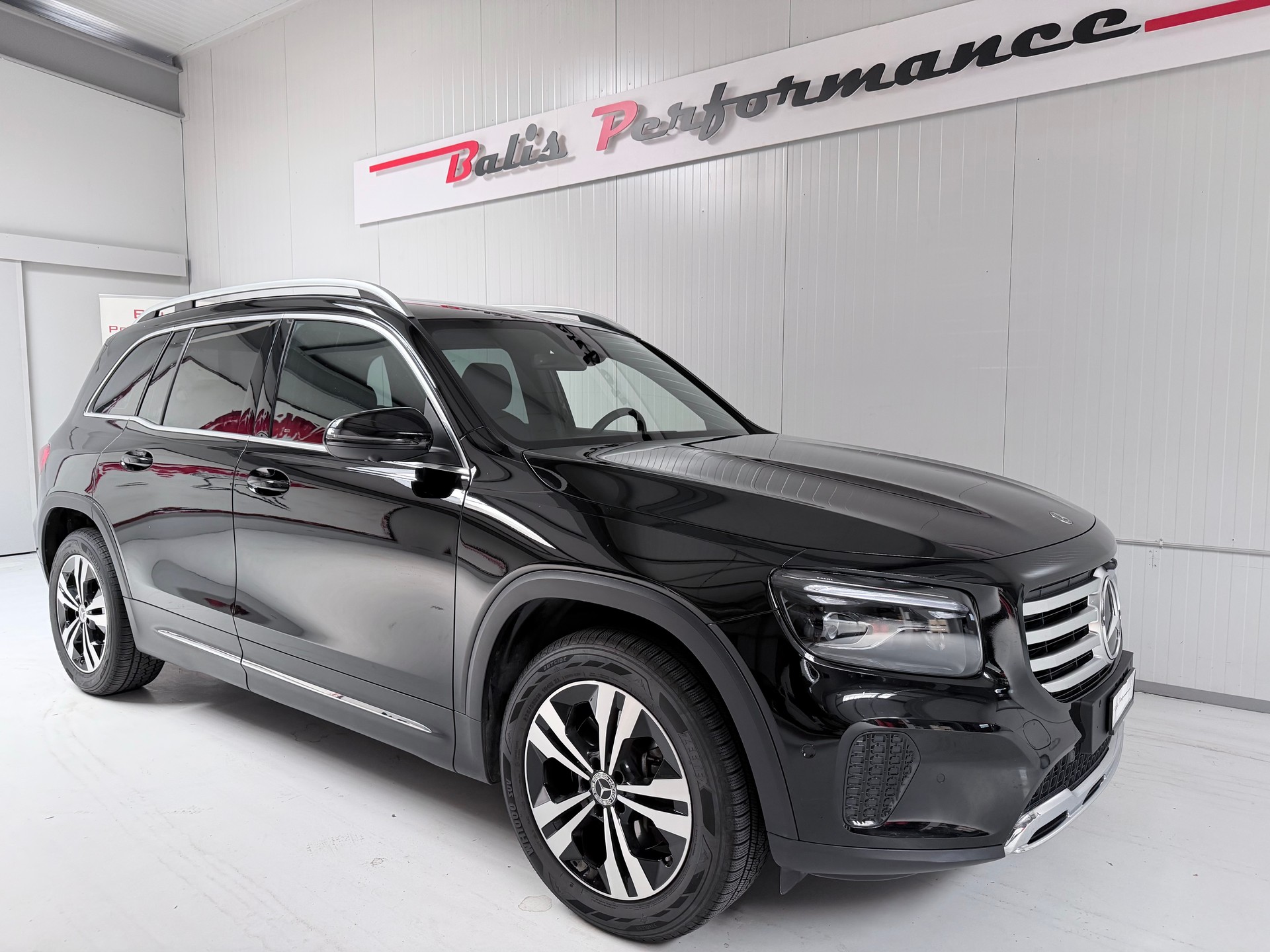 MERCEDES-BENZ GLB 220d 4Matic