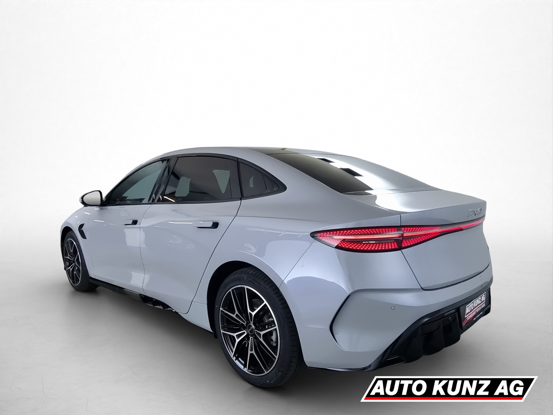 BYD Seal 82,2 kWh Excellence AWD-showroom-element-3
