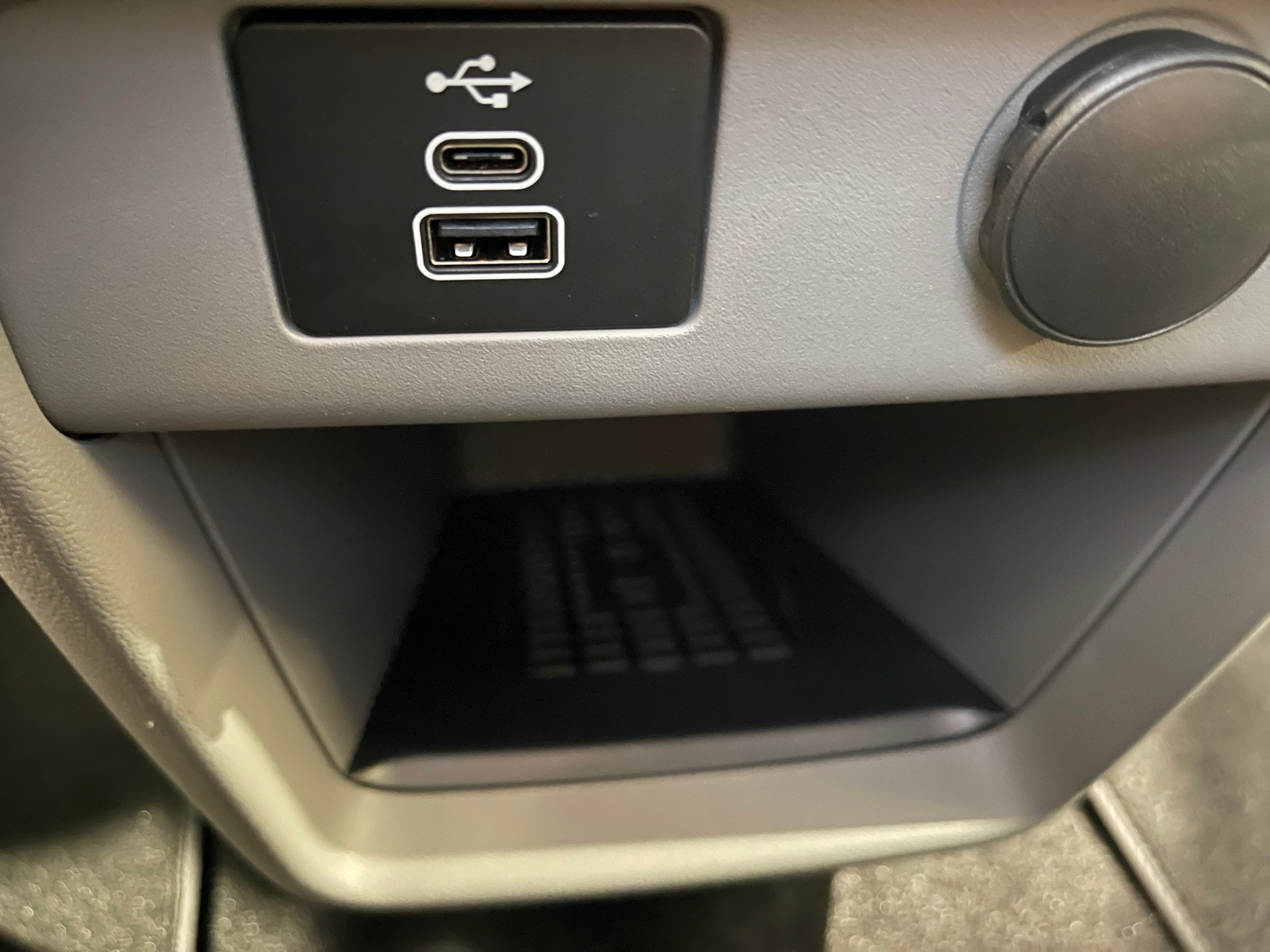 FORD Tourneo Bus 320 L2H1 TitaniumX Automat *5 JAHRE GARANTIE*-image-18