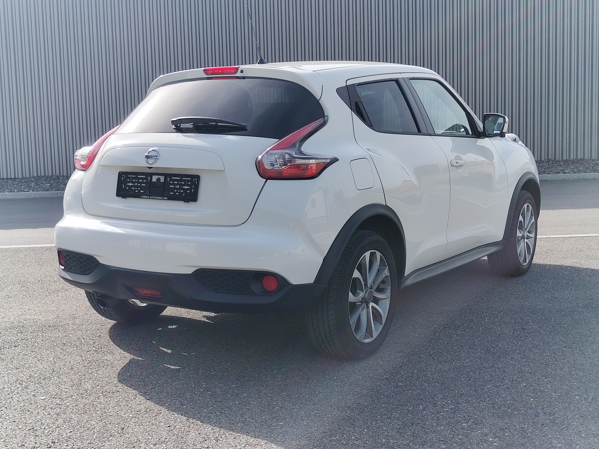 NISSAN Juke 1.6 DIG-T Swiss Edition 4x4 Xtronic M-CVT-showroom-element-3
