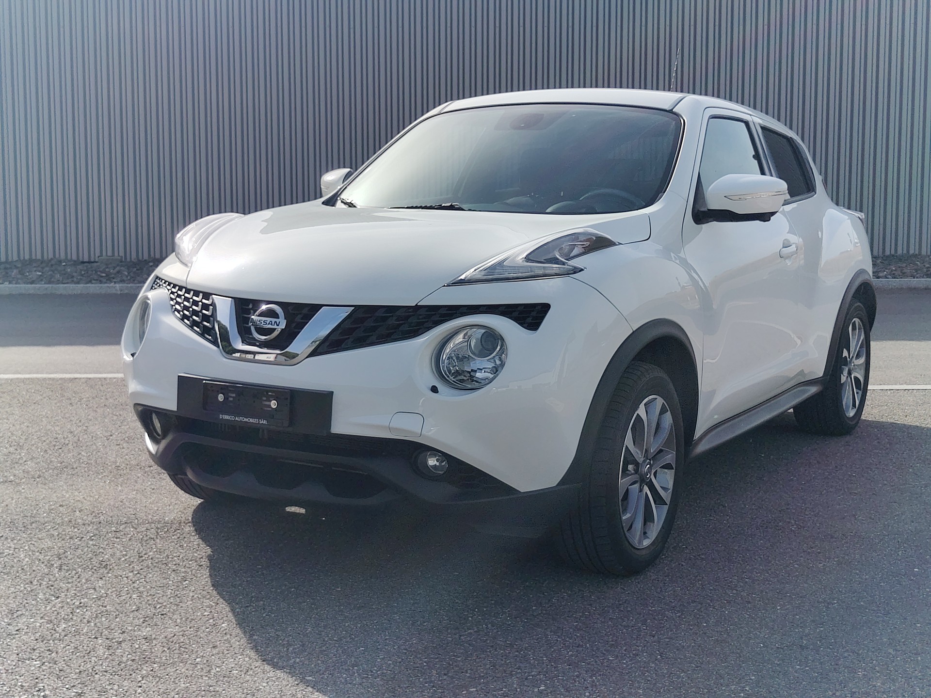 NISSAN Juke 1.6 DIG-T Swiss Edition 4x4 Xtronic M-CVT-showroom-element-1