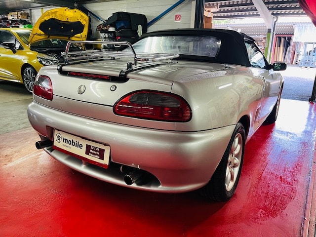 MG MGF 1.8i-image-8