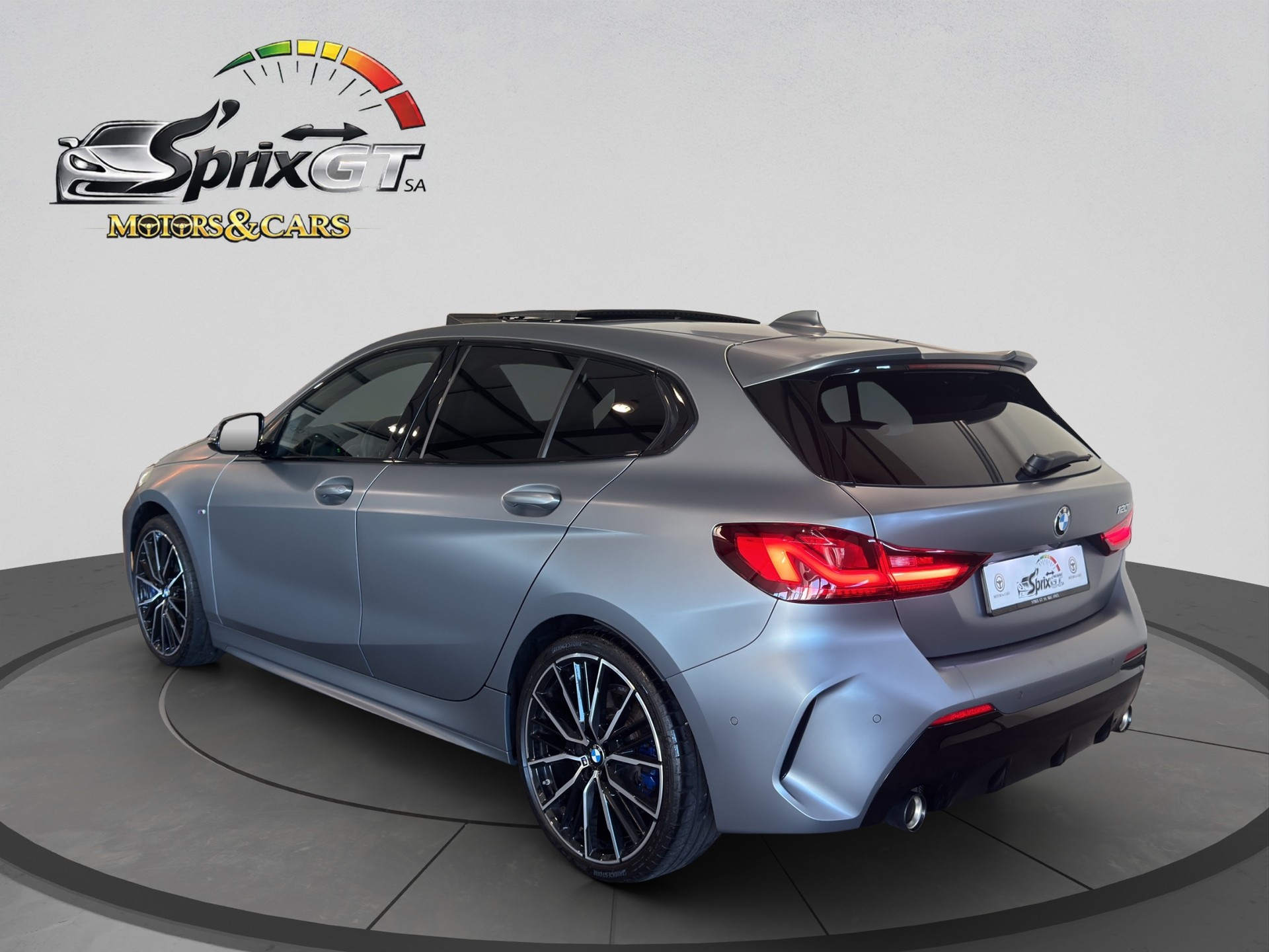 BMW 120i M Sport Steptronic-showroom-element-2