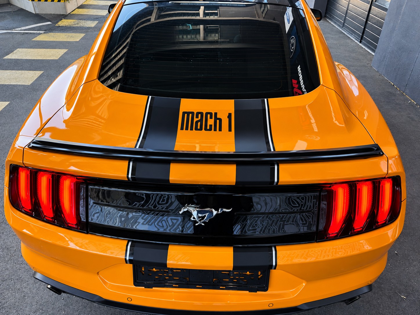 FORD Mustang Fastback 2.3 Automat Mach-1 (Replica)-image-6