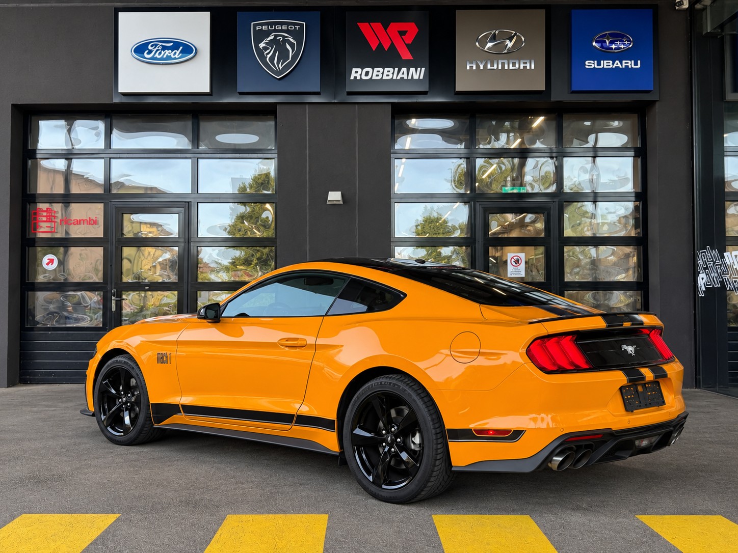 FORD Mustang Fastback 2.3 Automat Mach-1 (Replica)-showroom-element-2