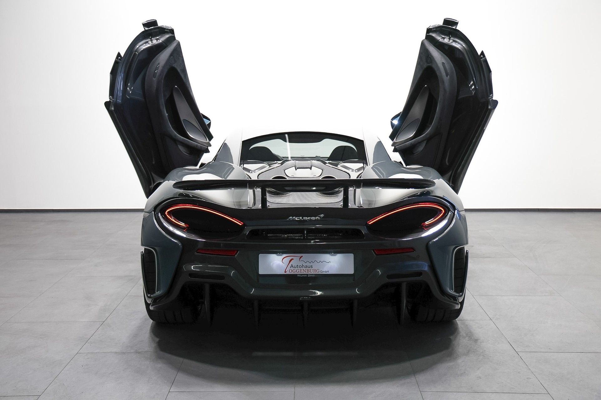 McLAREN 600LT Coupé 3.8 V8 SSG *CH-Fahrzeug*Chicane Effekt*-image-14