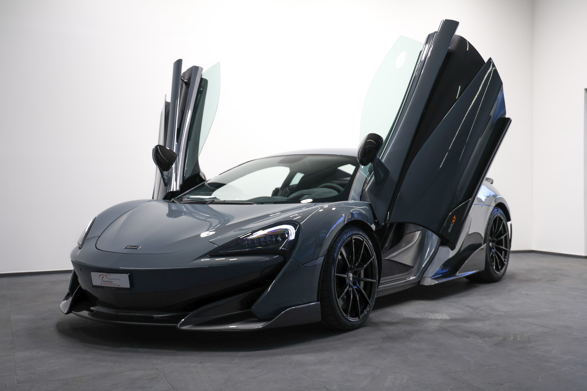 McLAREN 600LT Coupé 3.8 V8 SSG *CH-Fahrzeug*Chicane Effekt*-showroom-element-1