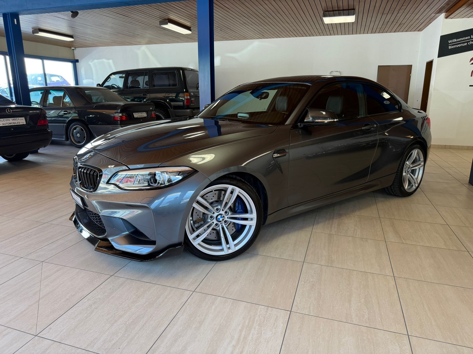 BMW M2 Swiss Performance Edition Drivelogic-showroom-element-3