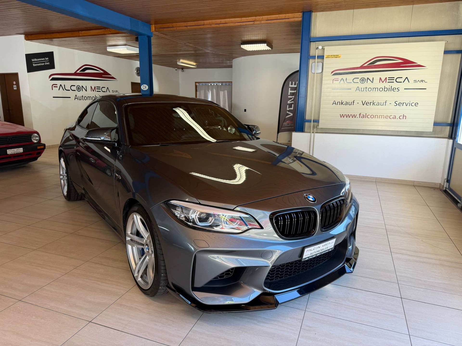 BMW M2 Swiss Performance Edition Drivelogic-showroom-element-1