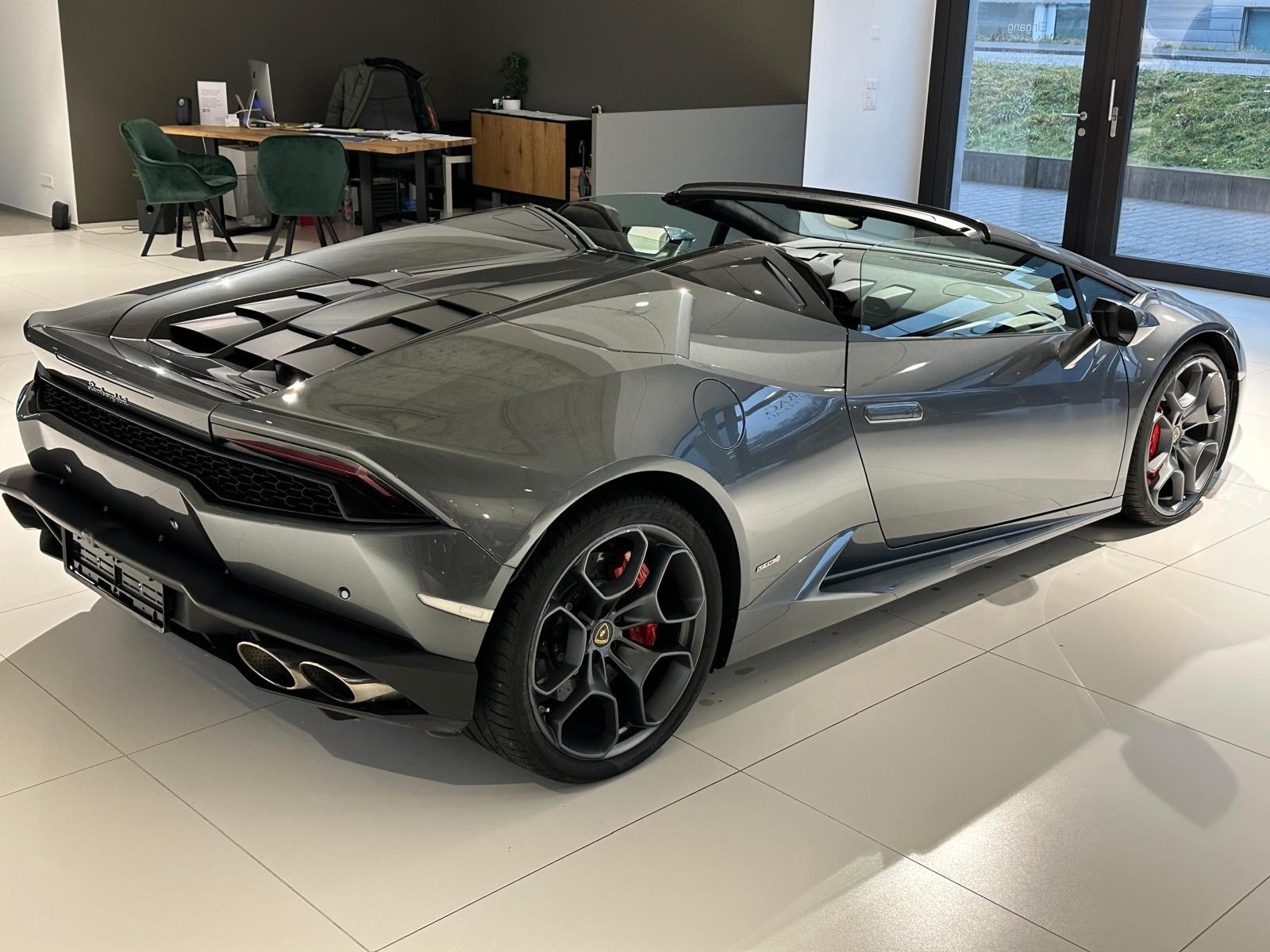 LAMBORGHINI Spyder-image-5