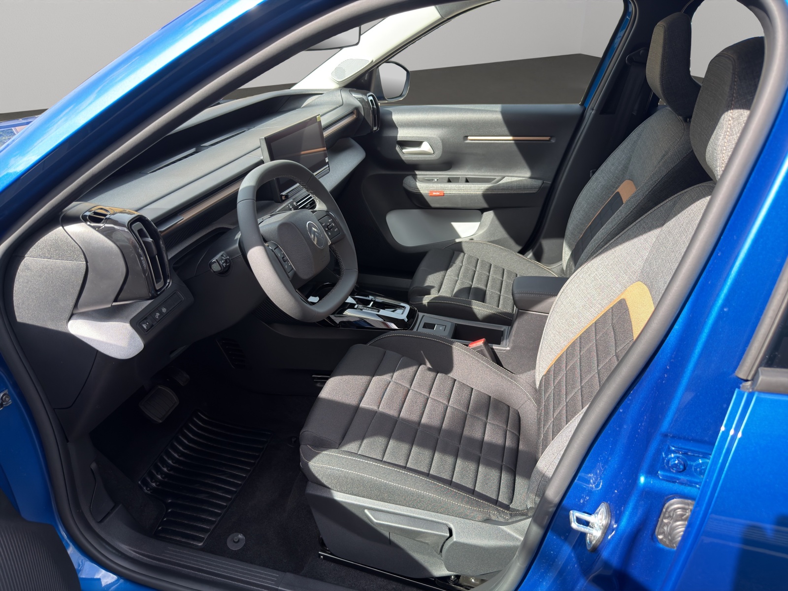 CITROEN C3 Aircross 1.2 Hybrid Tonic+-showroom-element-3