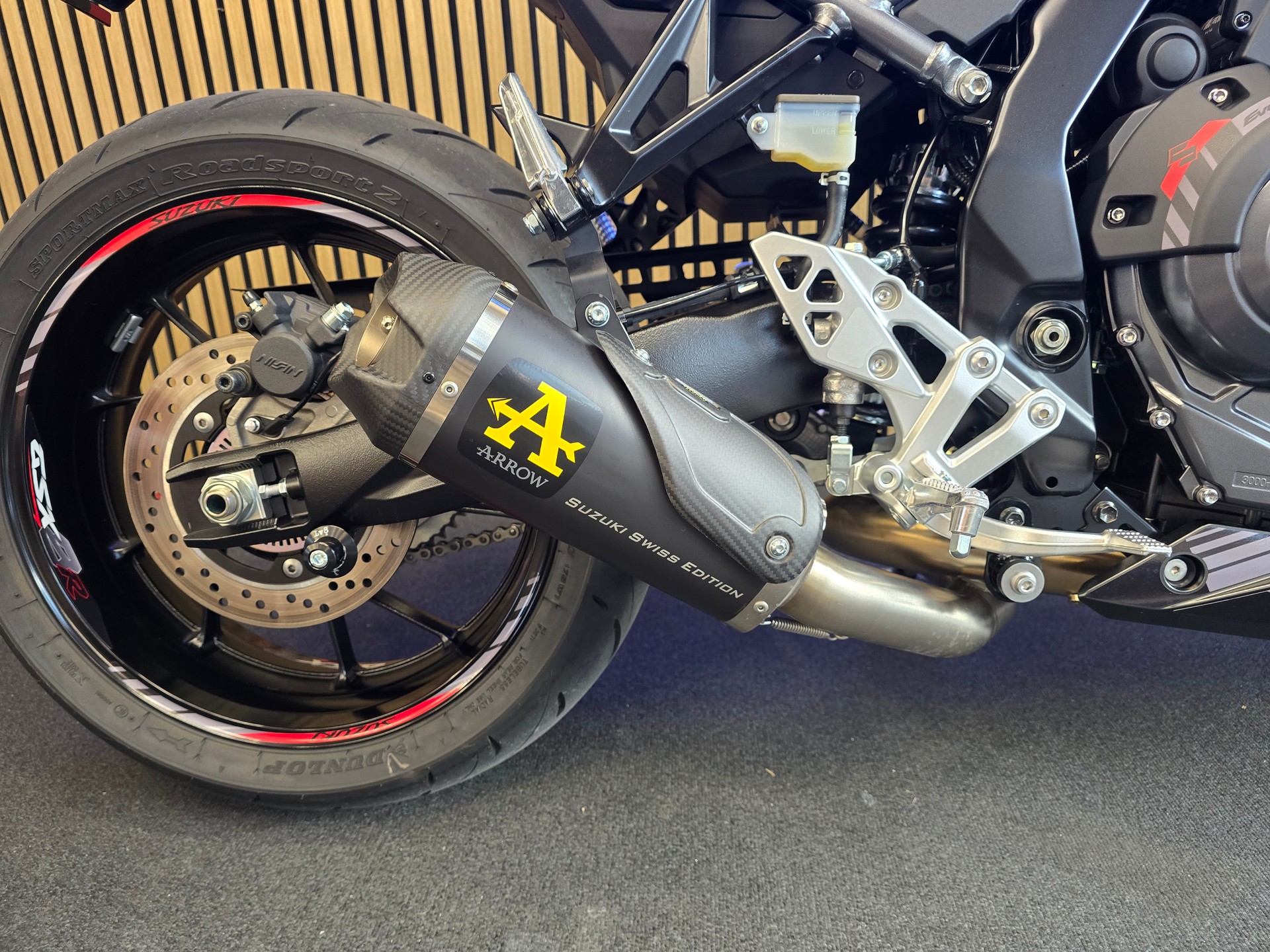 SUZUKI GSX 8 R-image-7
