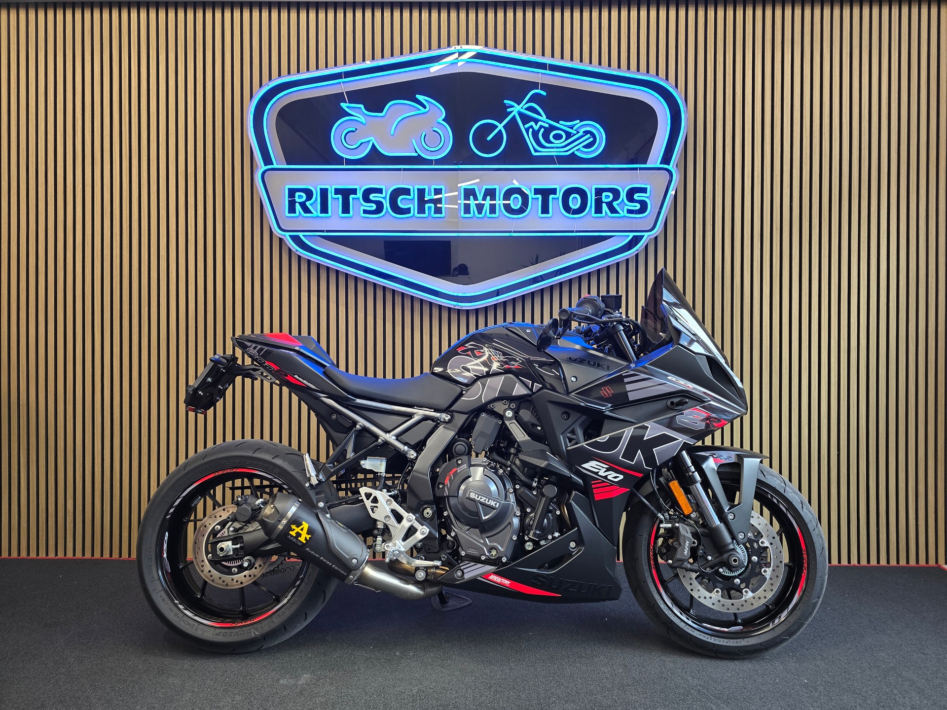 SUZUKI GSX 8 R-image-0