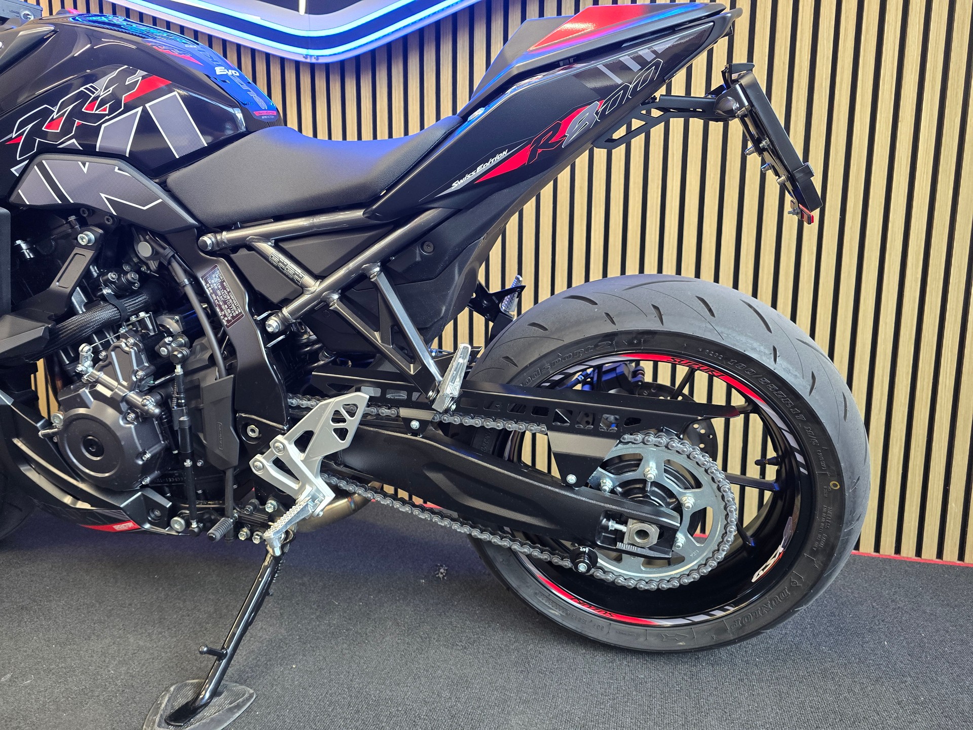 SUZUKI GSX 8 R-image-8