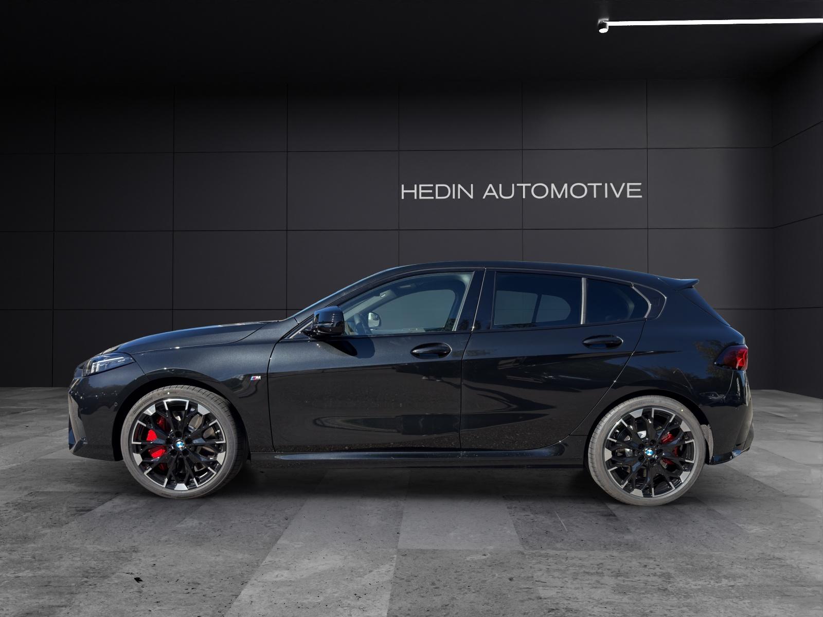 BMW 1er Reihe F70 M135i xDrive-showroom-element-3