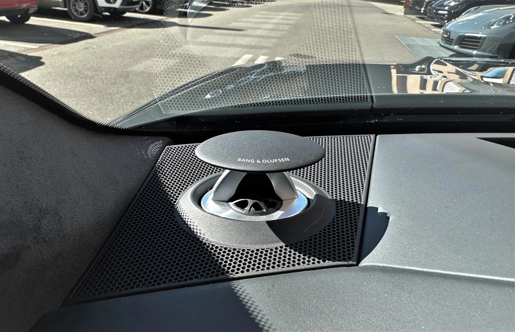 AUDI RS6 Avant 4.0 TFSI V8 Quattro / Keramik - Top Ausstattung-image-9