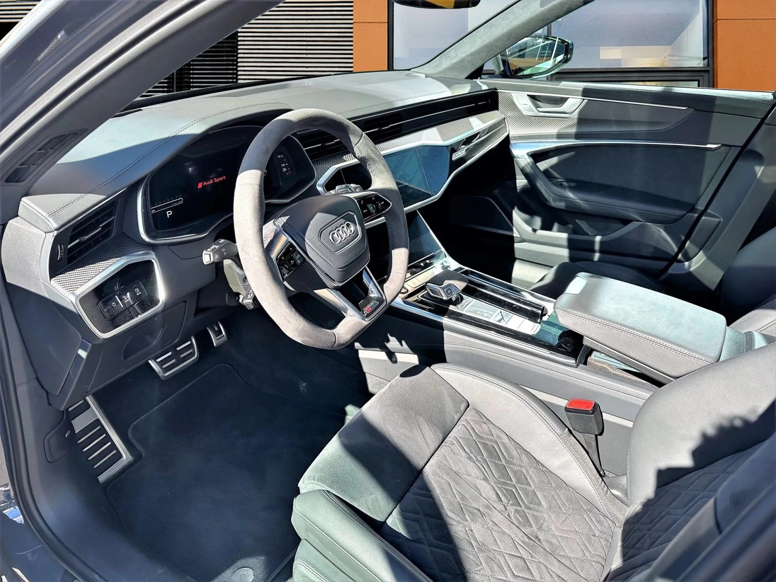 AUDI RS6 Avant 4.0 TFSI V8 Quattro / Keramik - Top Ausstattung-image-5