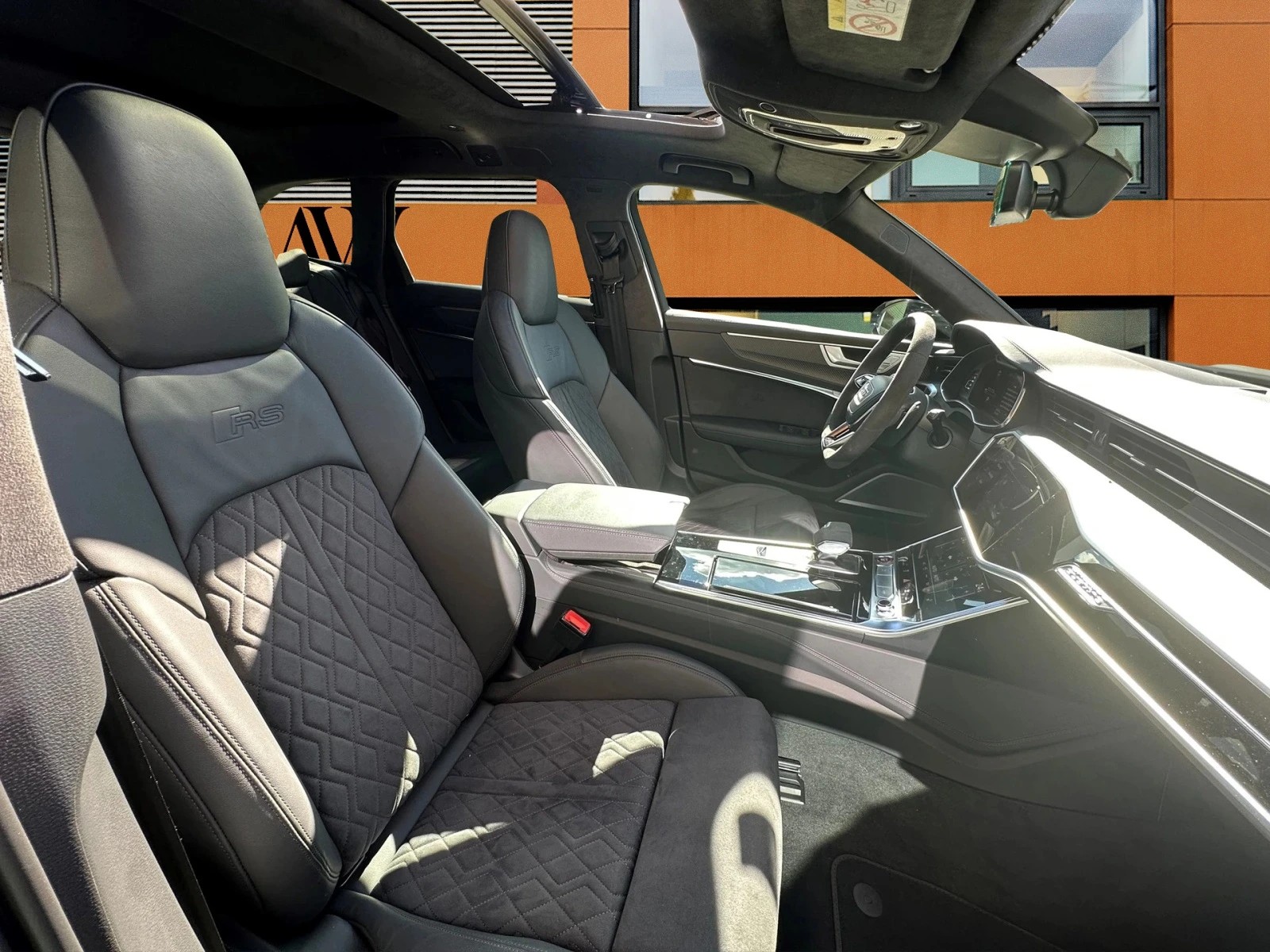 AUDI RS6 Avant 4.0 TFSI V8 Quattro / Keramik - Top Ausstattung-image-6