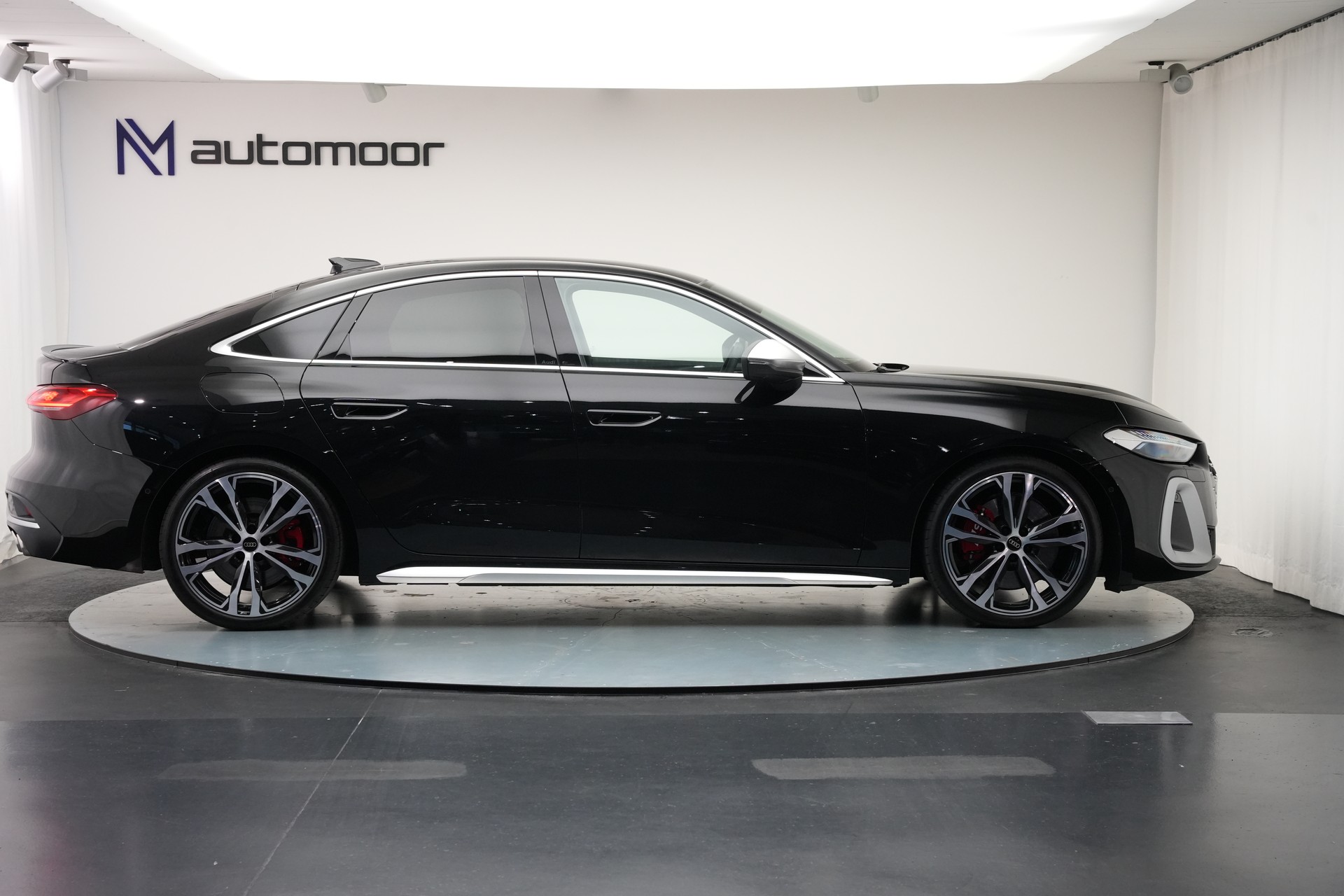 AUDI S5 Limousine TFSI quattro S tronic *Werksgarantie* *Panorama*-showroom-element-3