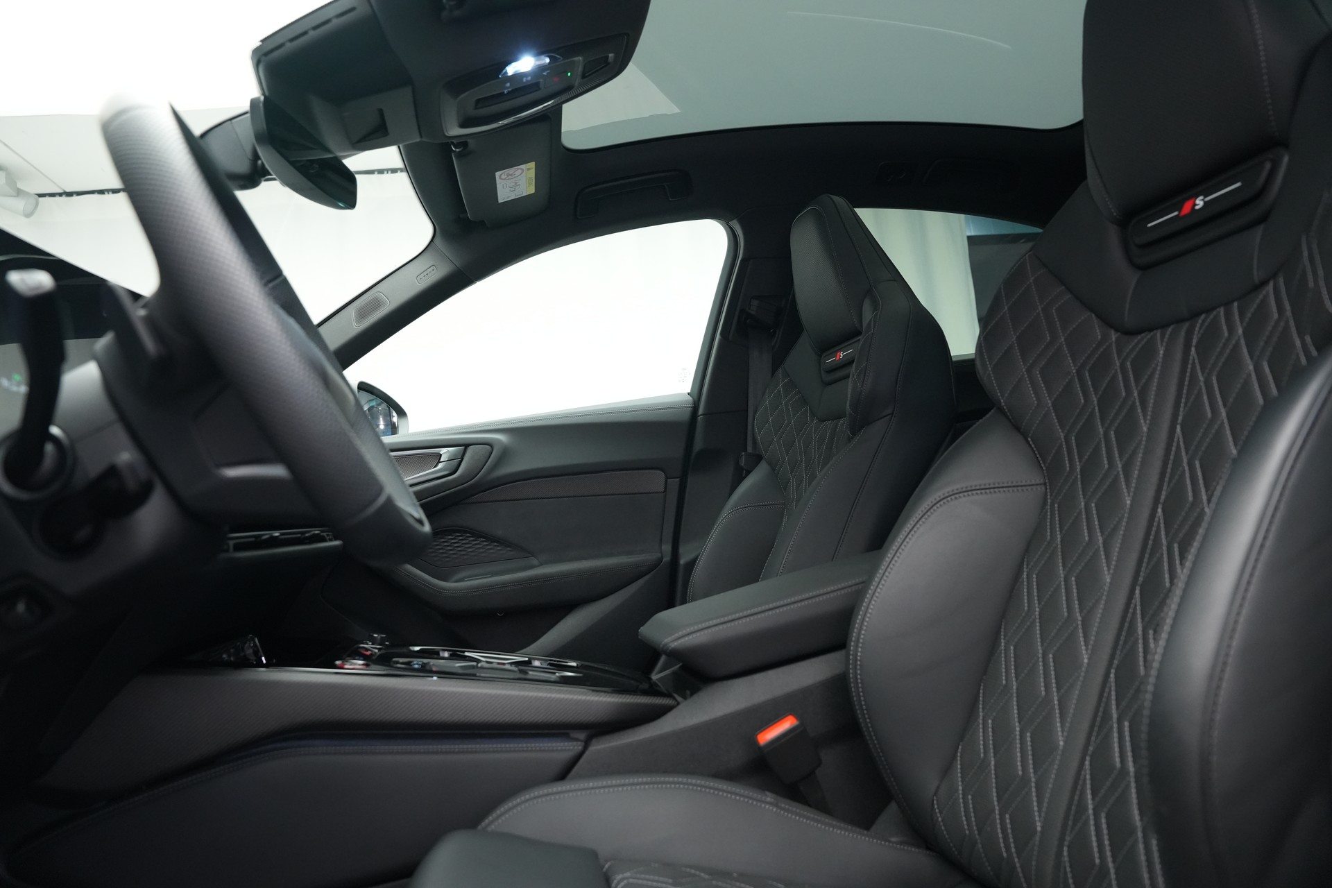AUDI S5 Limousine TFSI quattro S tronic *Werksgarantie* *Panorama*-image-13