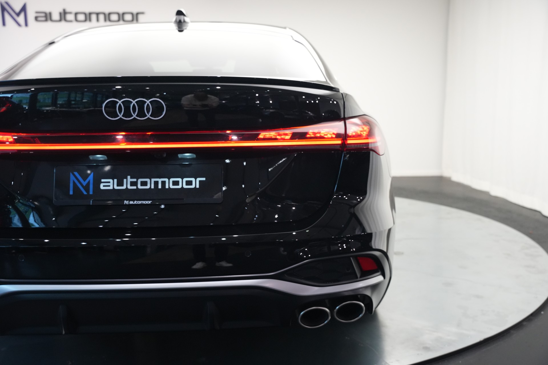 AUDI S5 Limousine TFSI quattro S tronic *Werksgarantie* *Panorama*-image-53