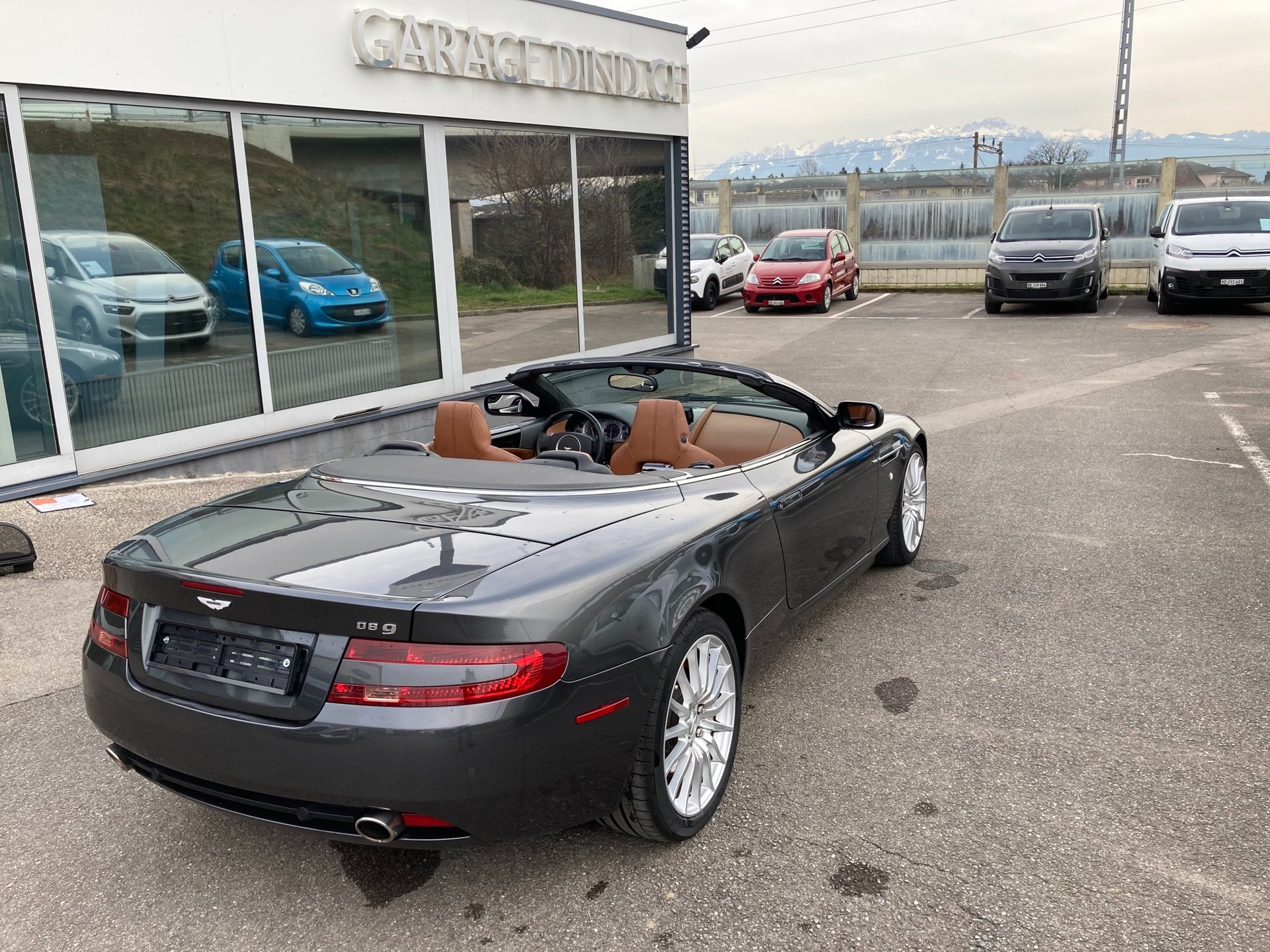 ASTON MARTIN DB9 Volante Touchtronic 2-image-13