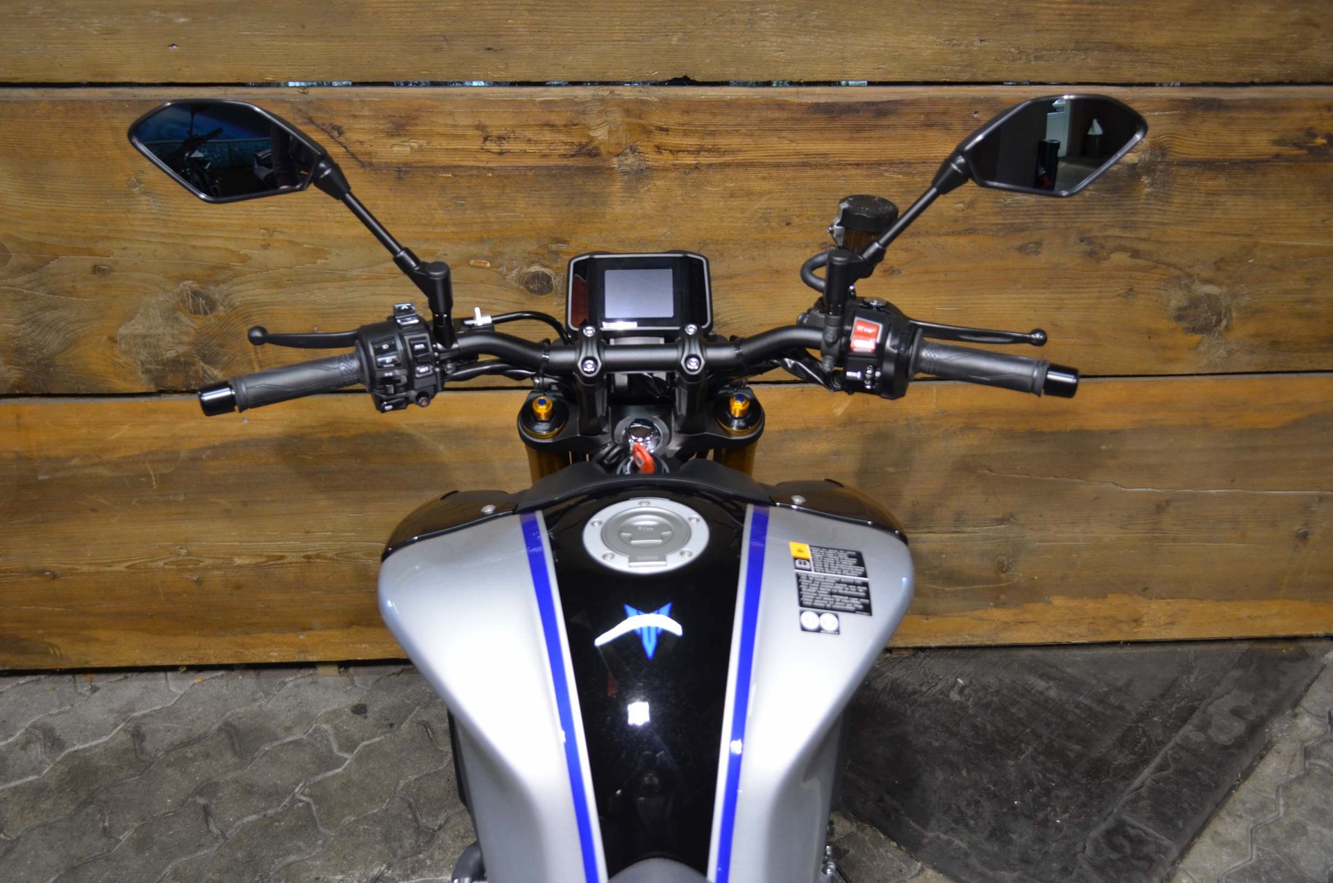 YAMAHA MT-09 SP ABS-image-2