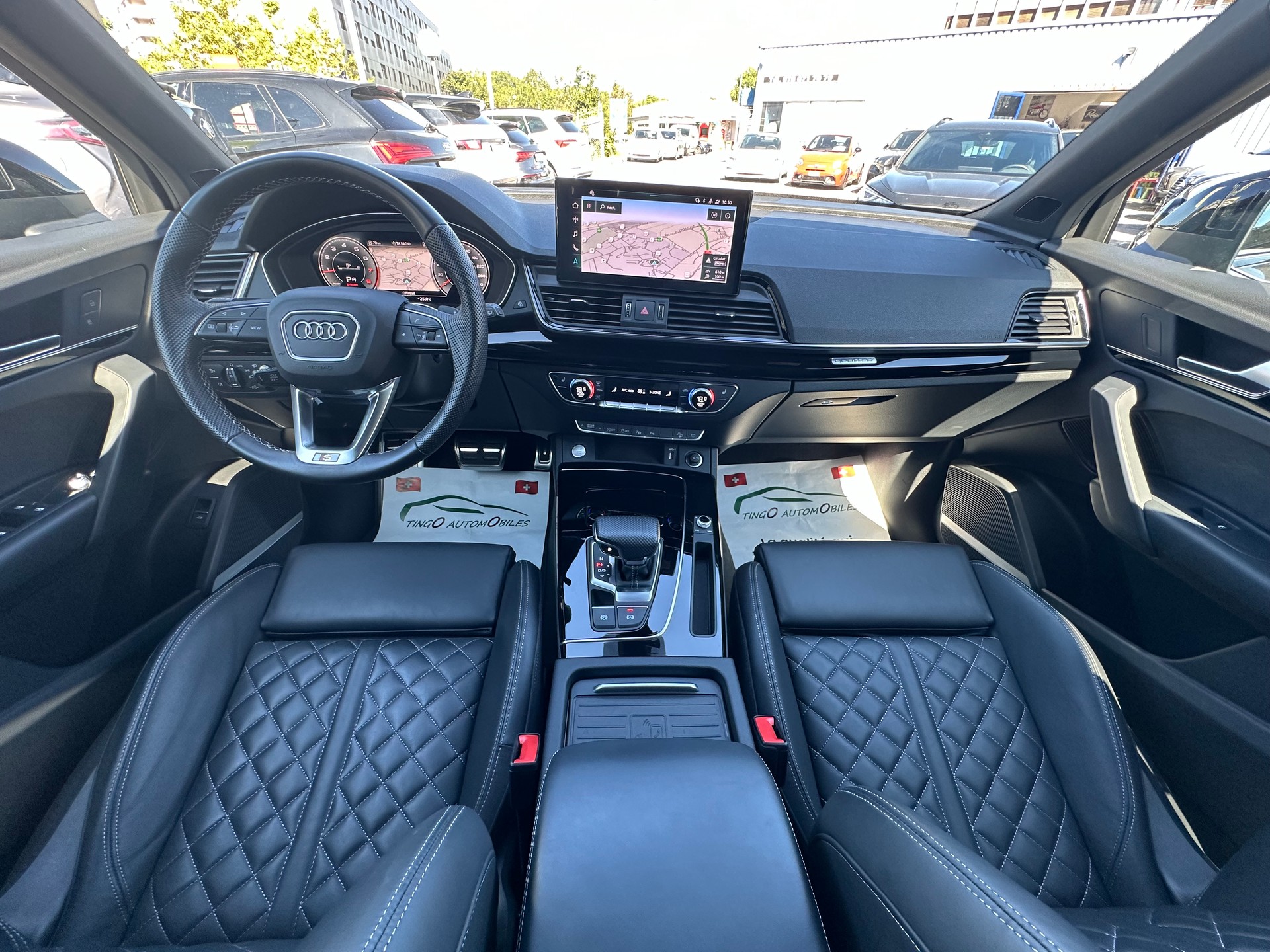 AUDI Q5 45 TFSI S-line Black Edition quattro S-tronic-image-25