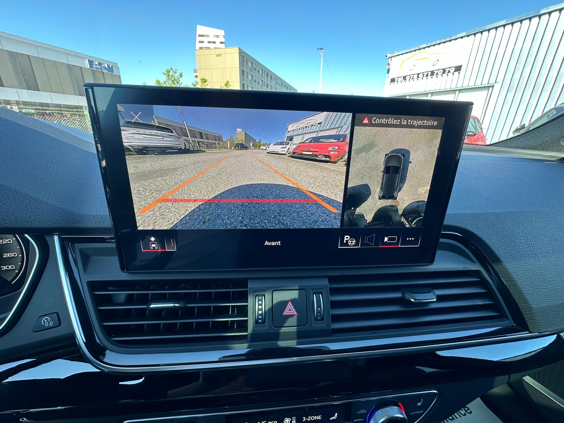 AUDI Q5 45 TFSI S-line Black Edition quattro S-tronic-image-16