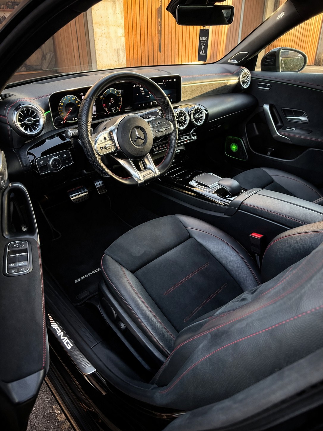 MERCEDES-BENZ CLA 35 AMG-image-7