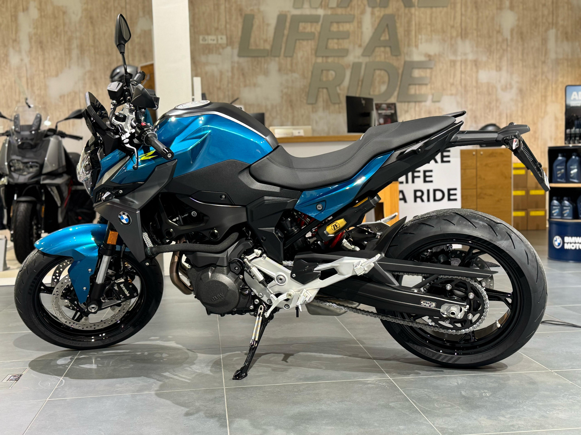 BMW F 900 R-image-3
