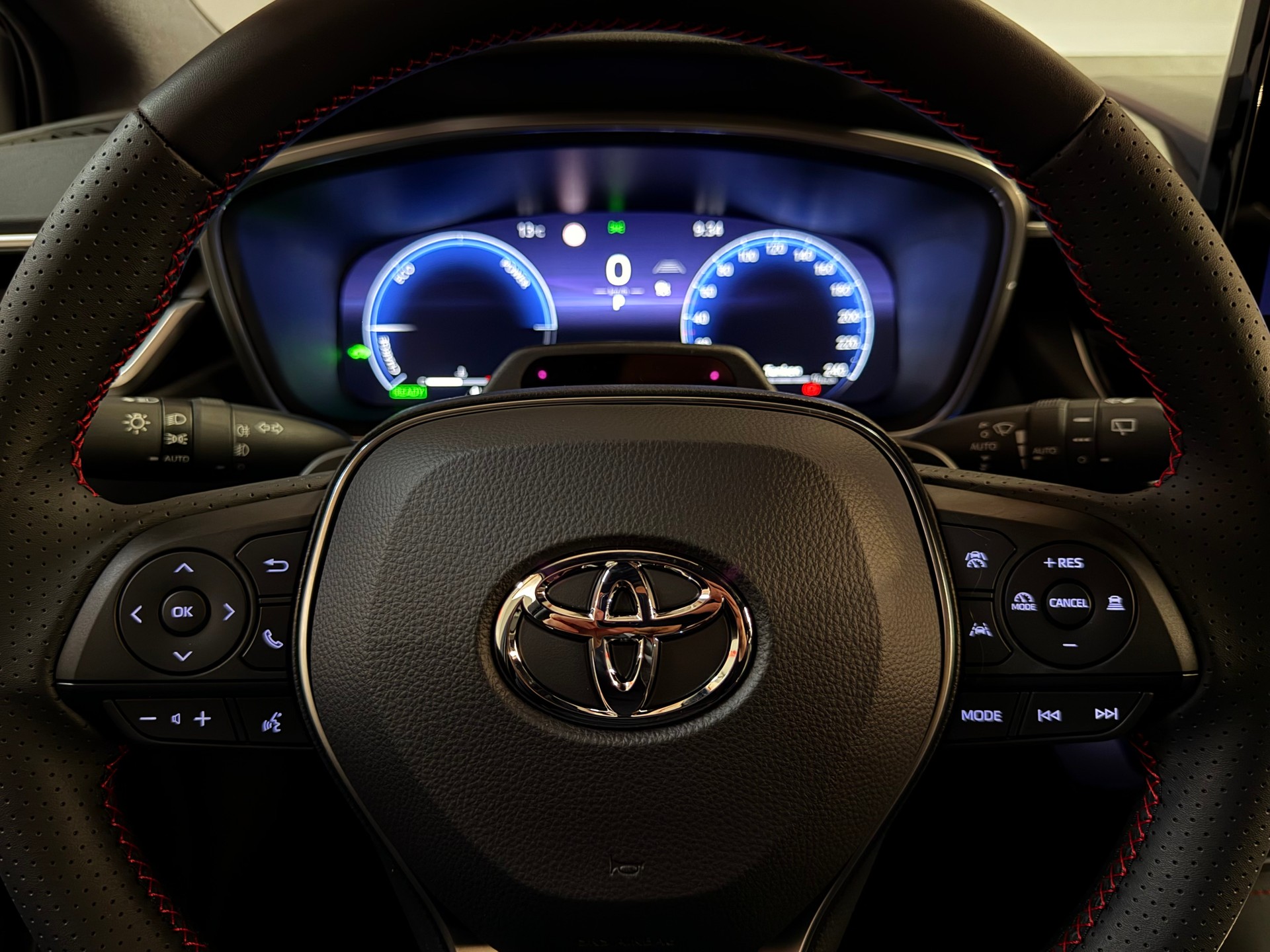 TOYOTA Corolla Touring Sports 2.0 HSD GR Sport e-CVT-image-20
