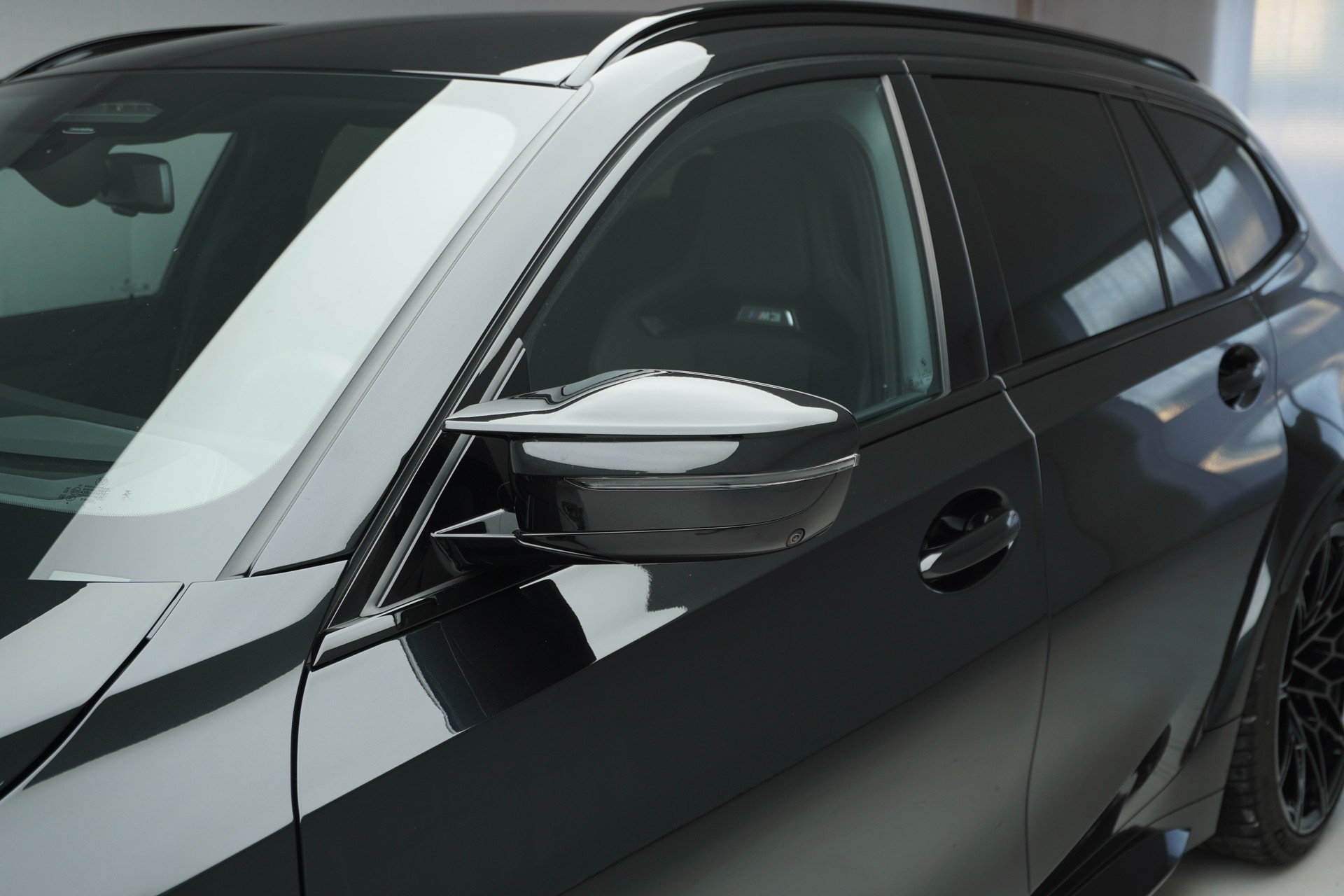 BMW M3 Touring xDrive Competition M-image-24
