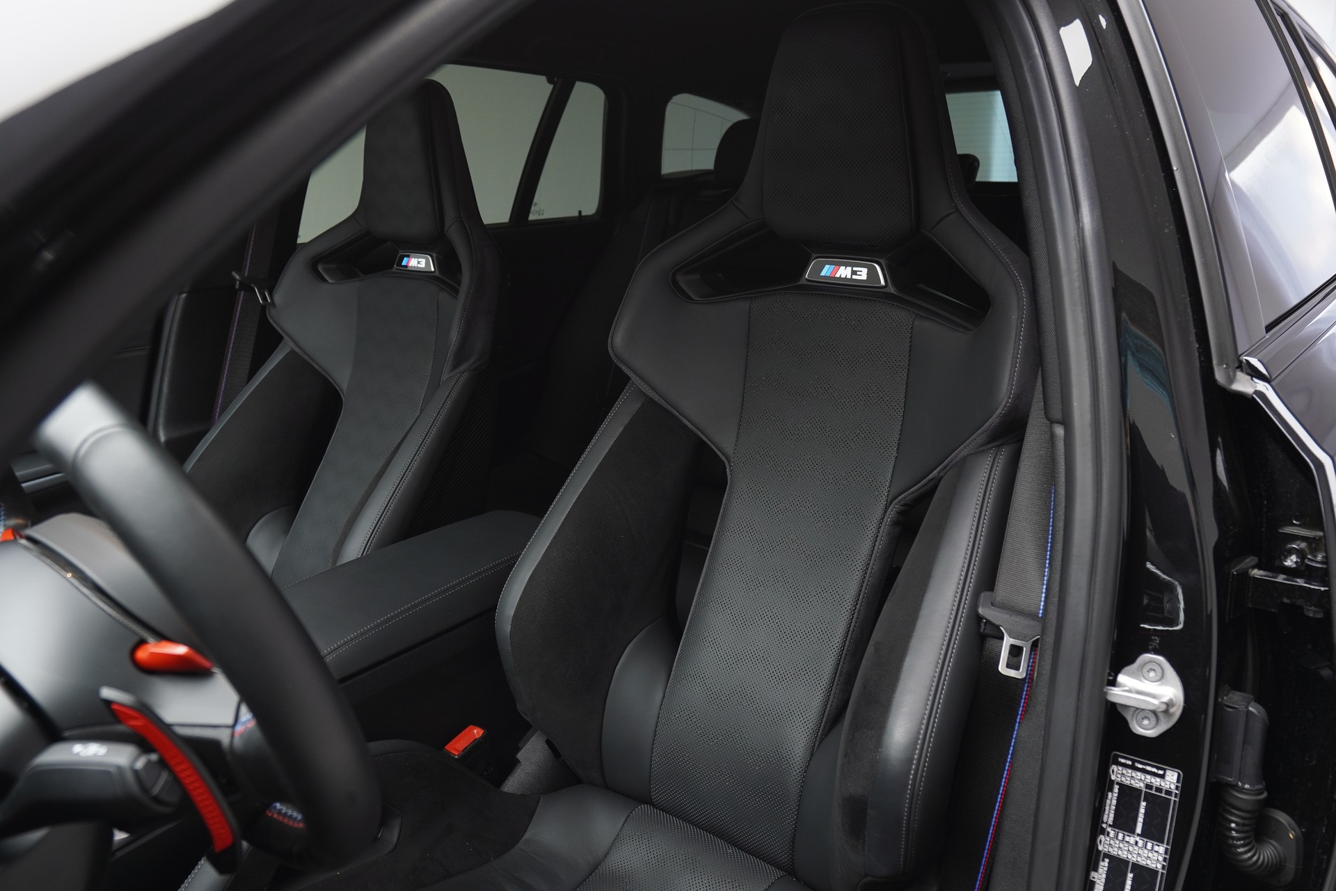 BMW M3 Touring xDrive Competition M-showroom-element-1