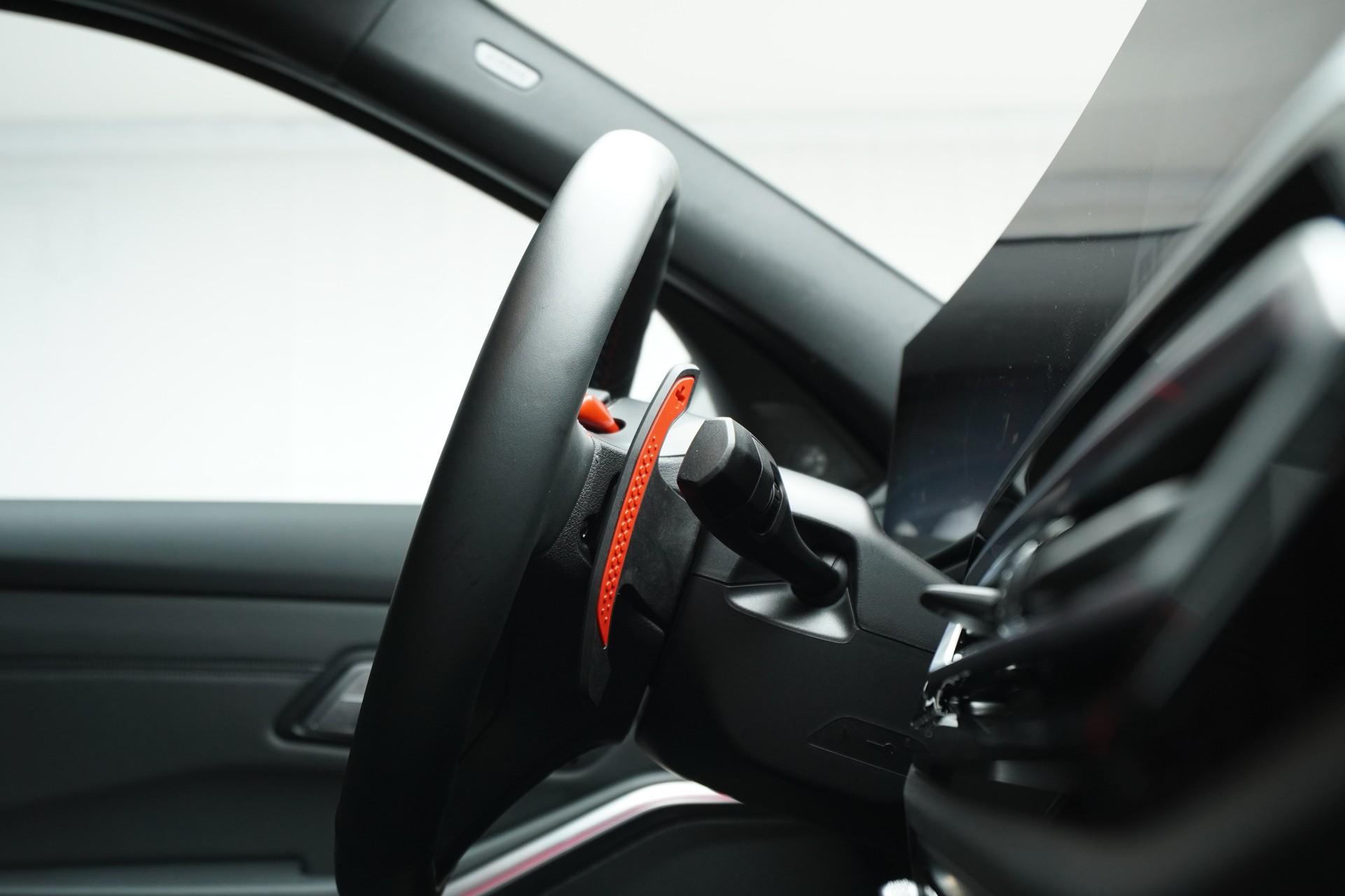 BMW M3 Touring xDrive Competition M-image-16