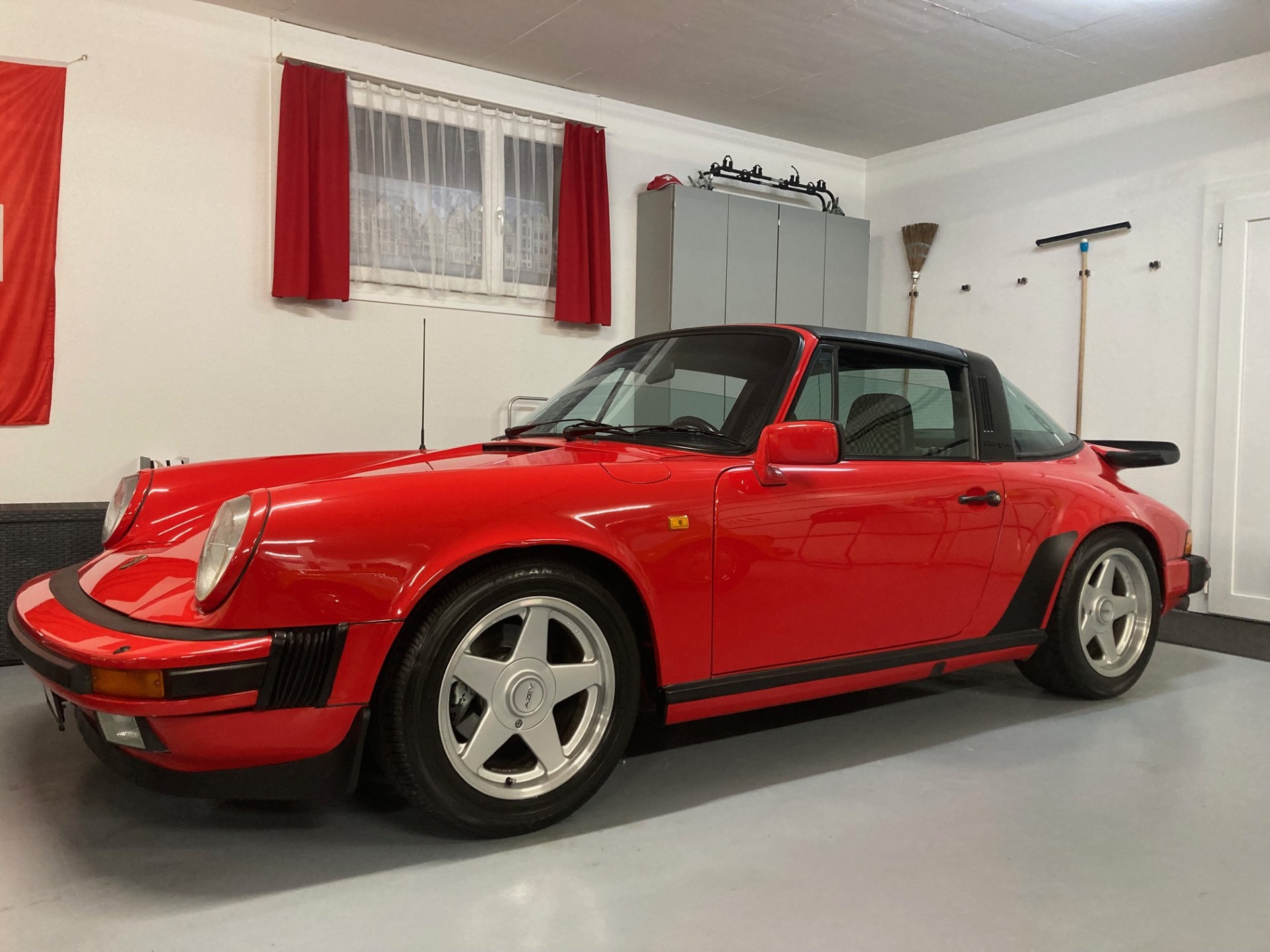 PORSCHE SC 3.0 Targa-image-1