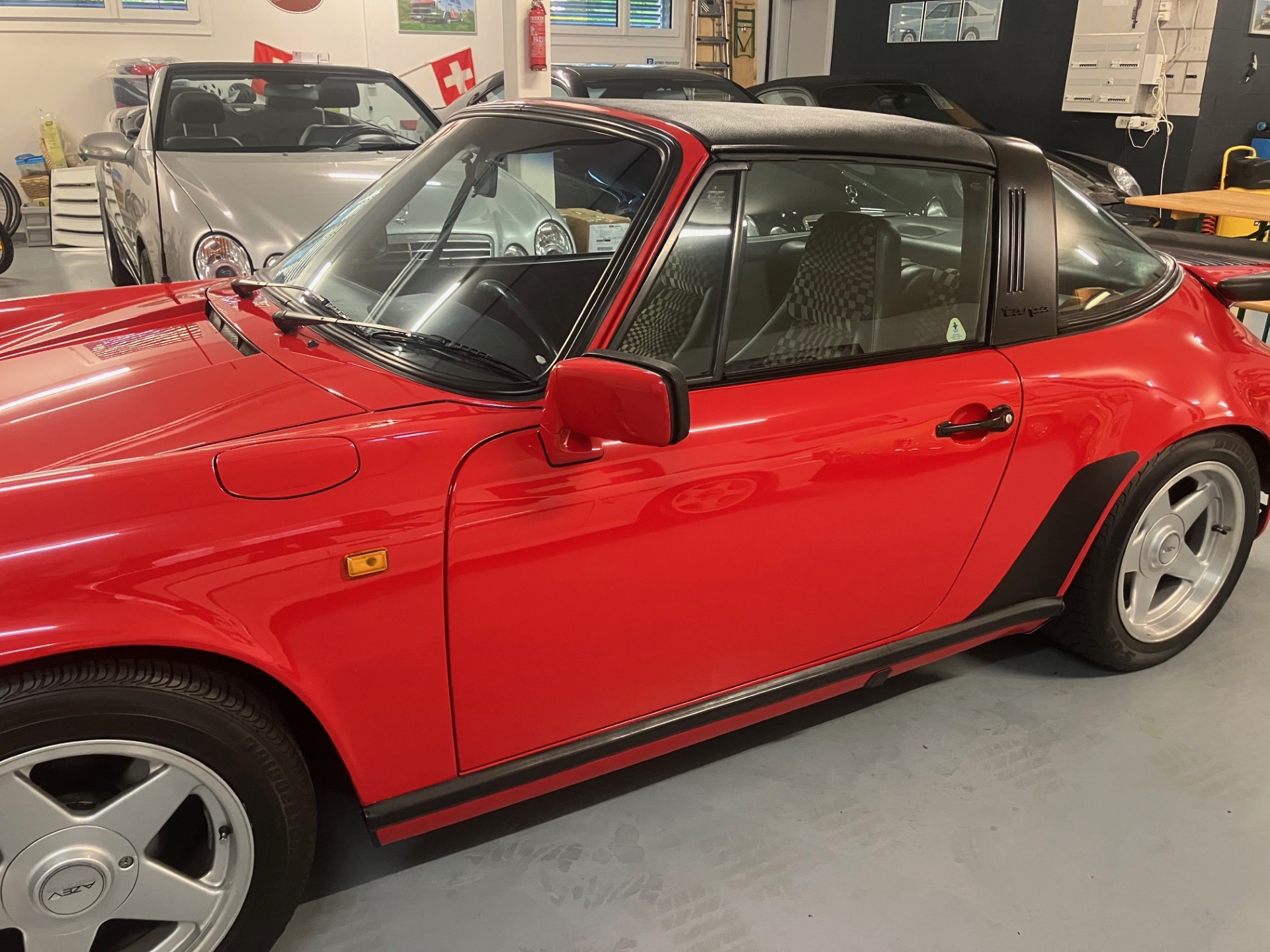 PORSCHE SC 3.0 Targa-image-10