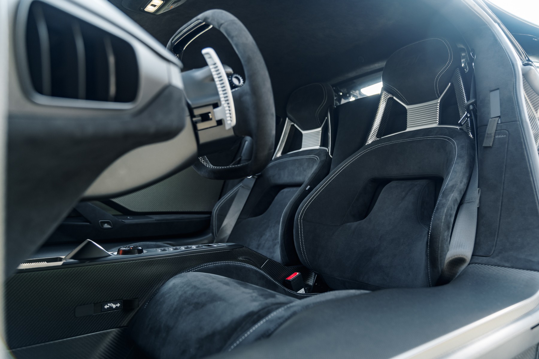FORD Carbon Series-image-18