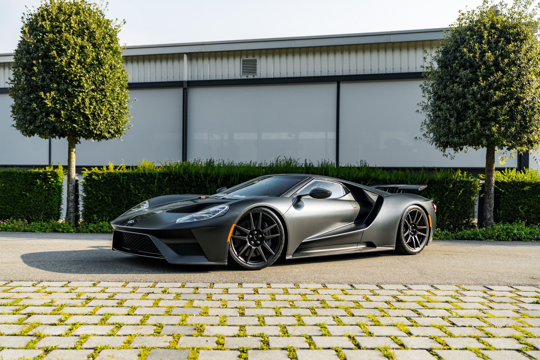 FORD Carbon Series