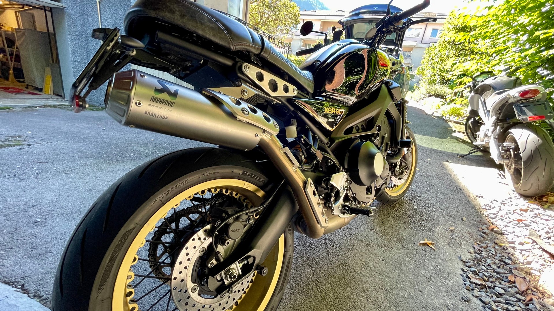 YAMAHA XSR 900 Prime-image-2