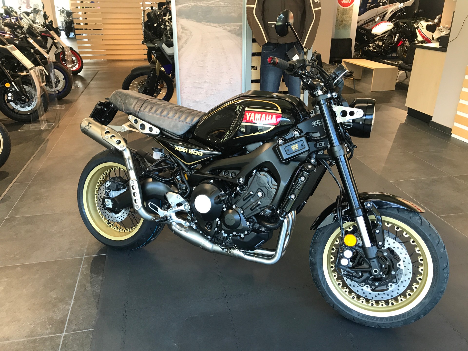 YAMAHA XSR 900 Prime-image-7