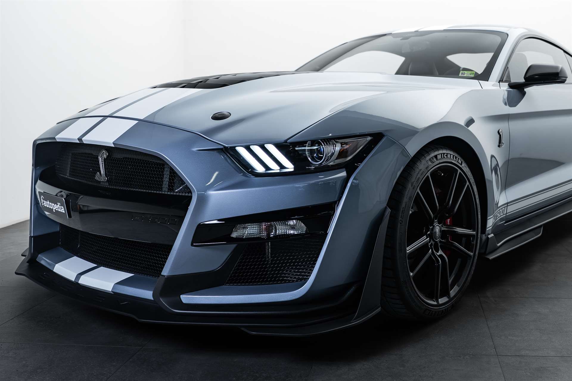 FORD Mustang Shelby GT 500 Heritage USA-showroom-element-1