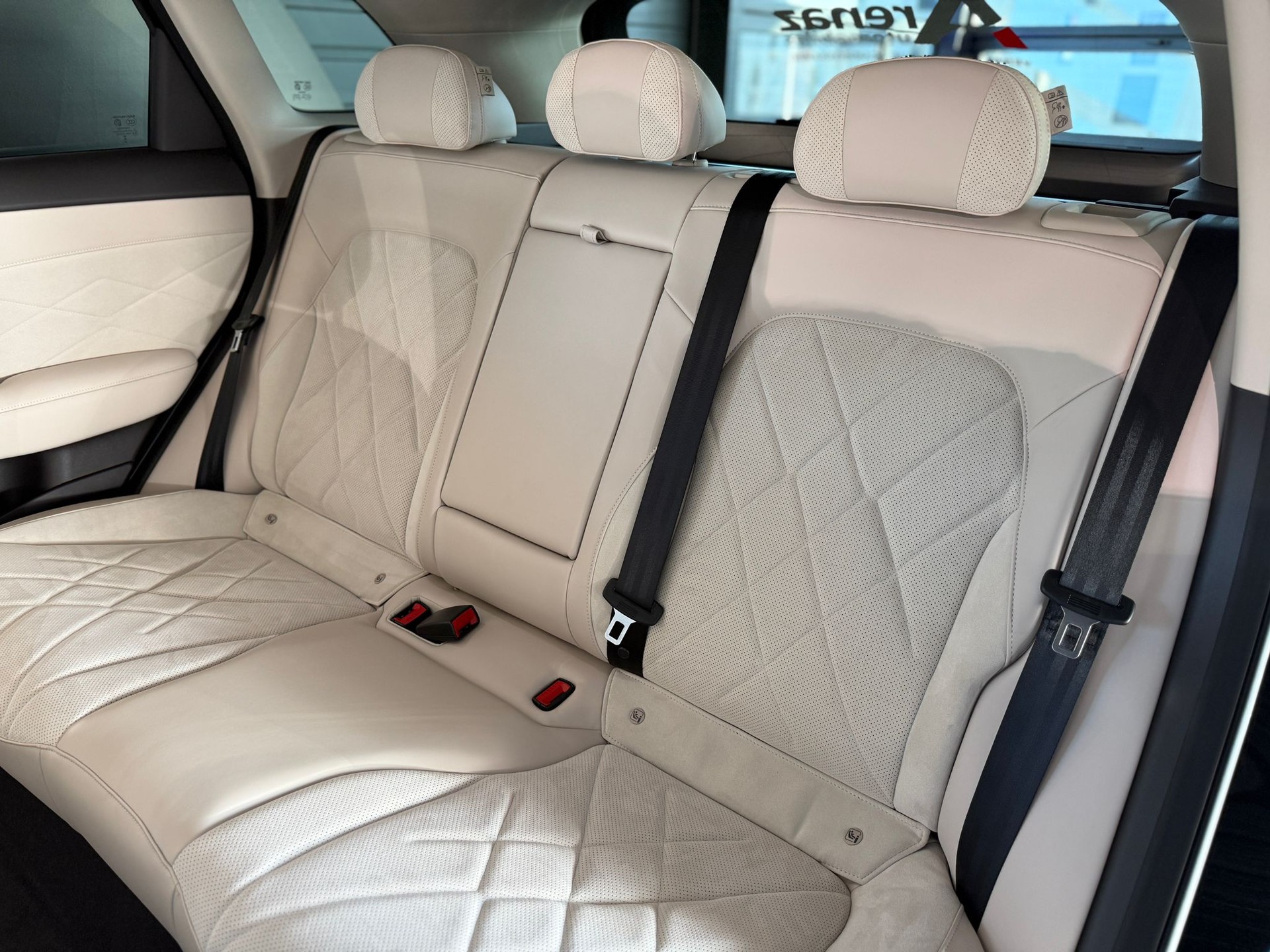 MG S6 EV 77kWh Luxury AWD-image-5