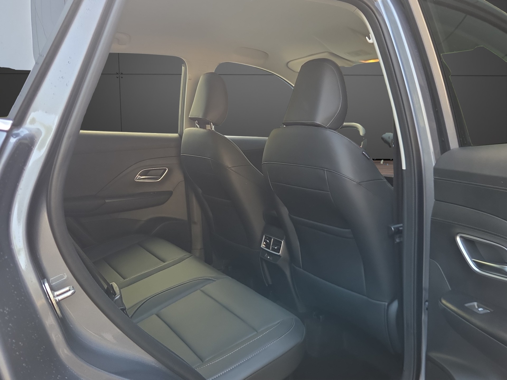 MG ZS 1.5 HEV Luxury-image-9